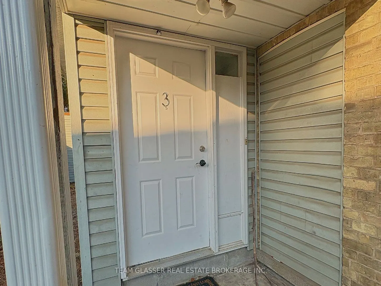 471 English Street #3