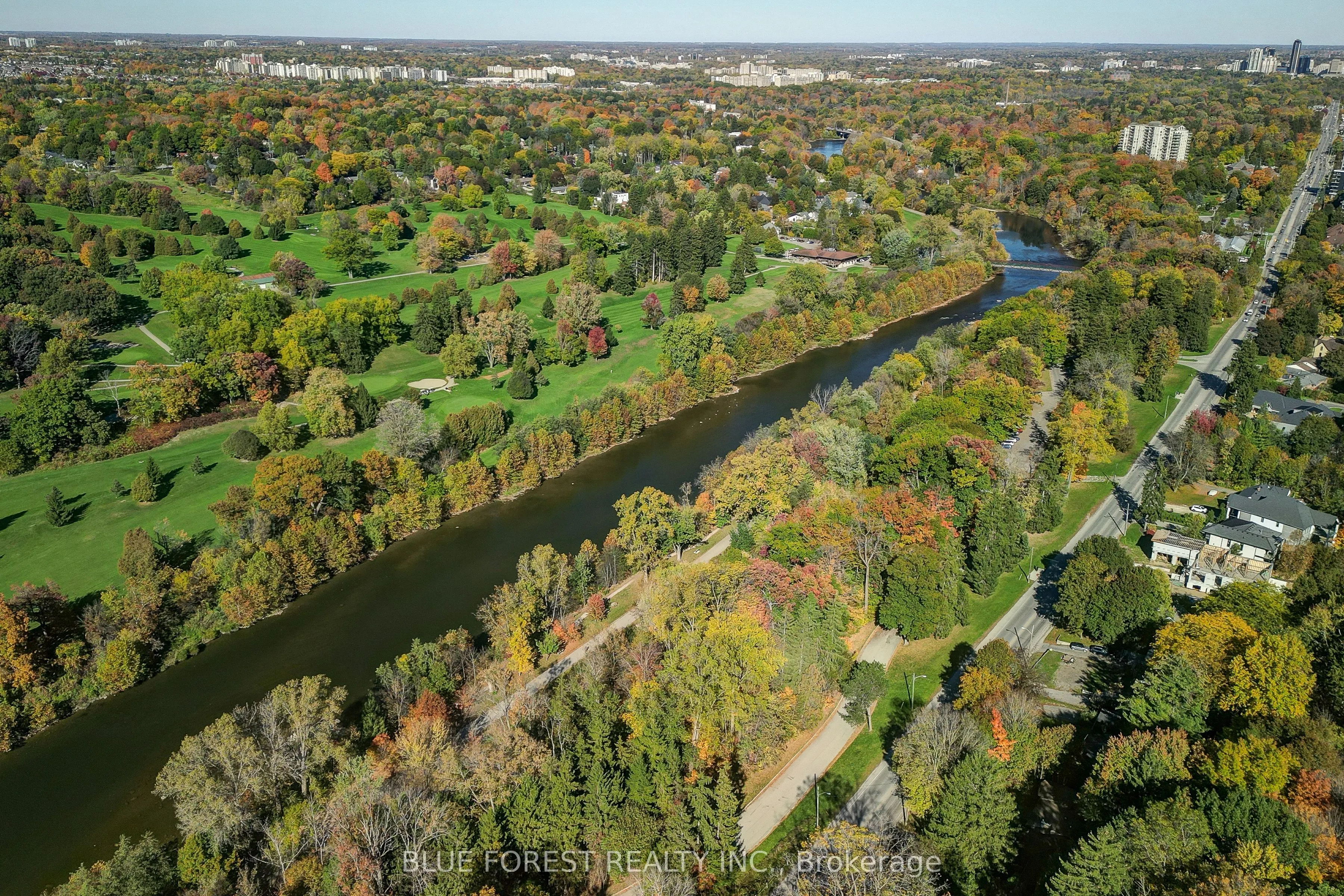 786 Springbank Drive