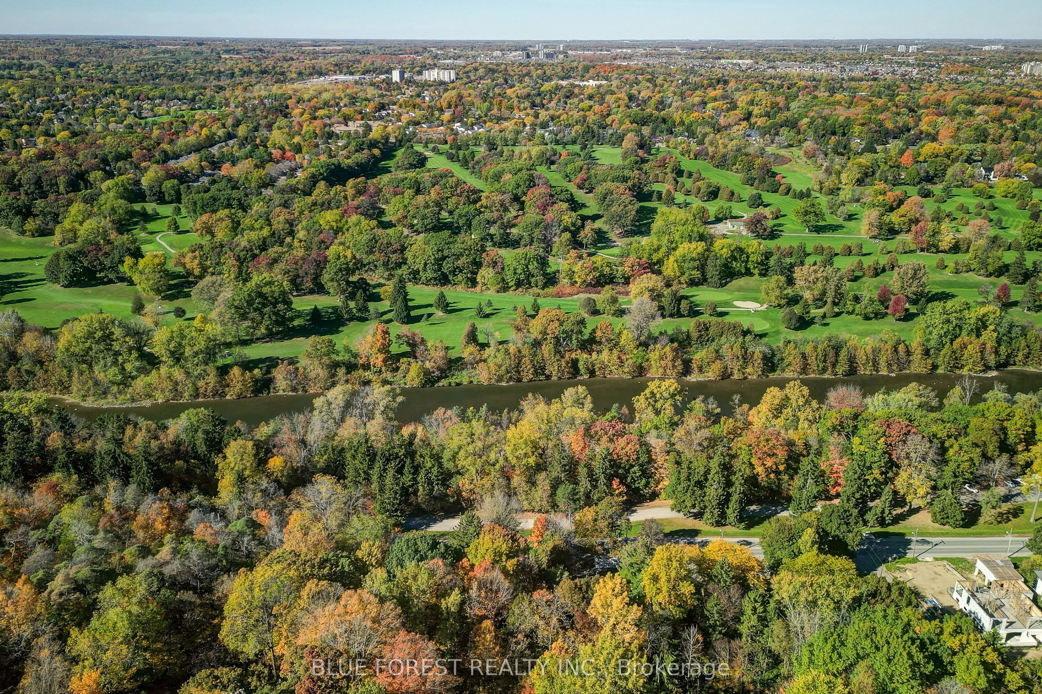 786 Springbank Drive