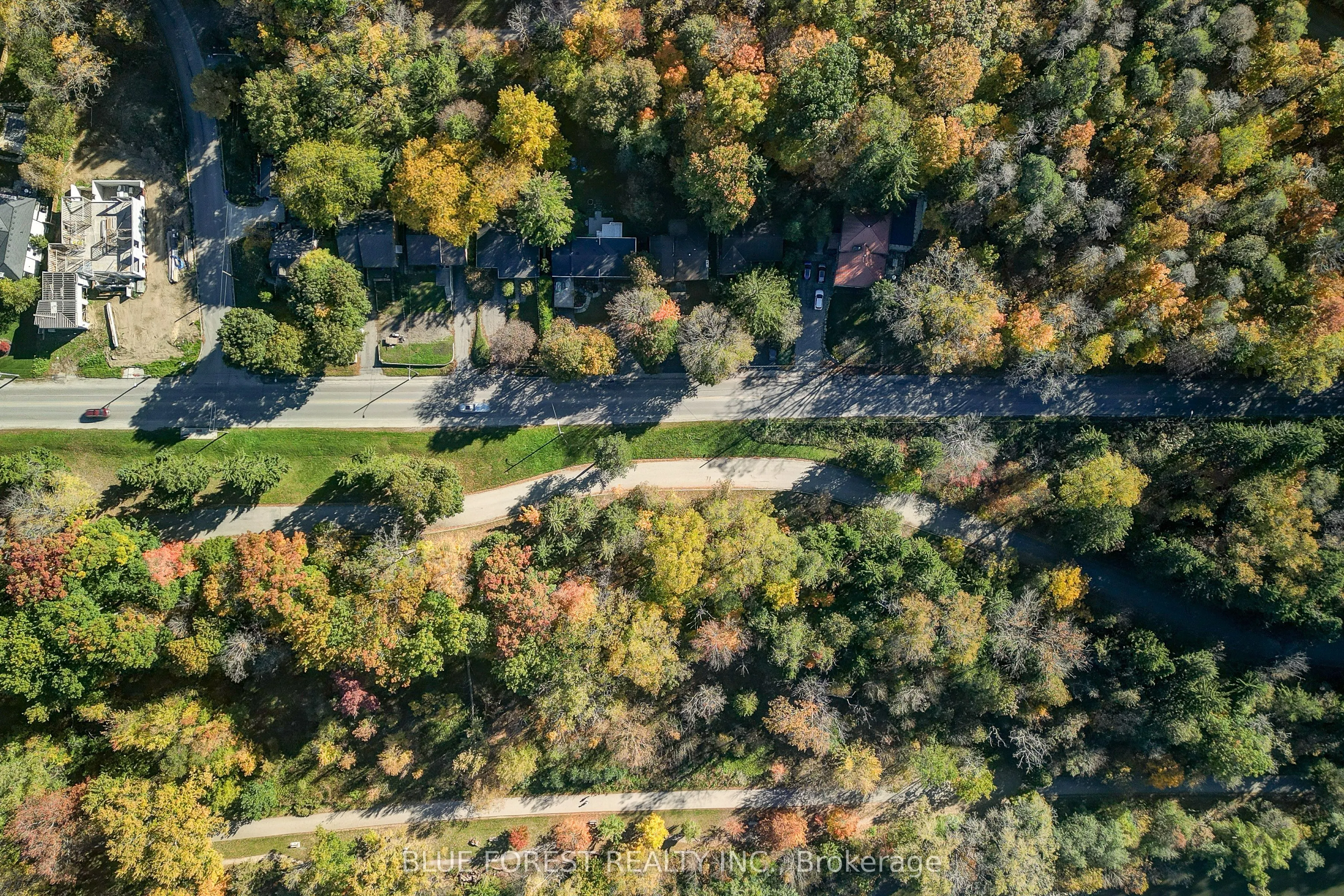 786 Springbank Drive