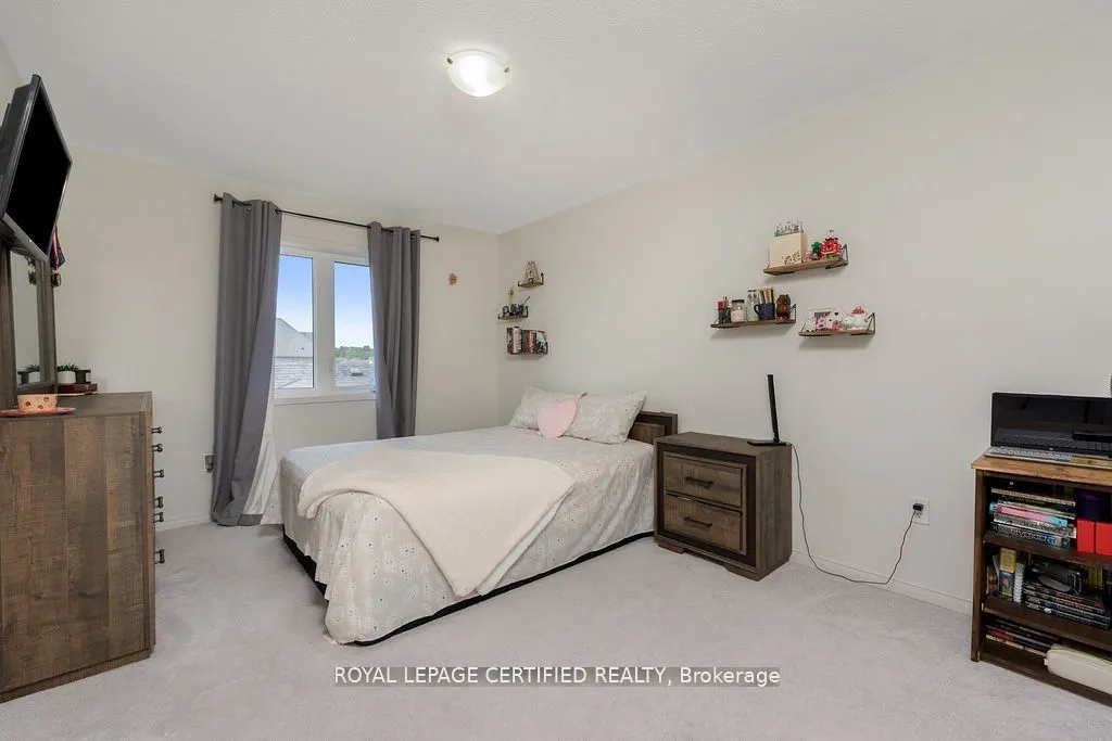 25 Elliot Street E #2