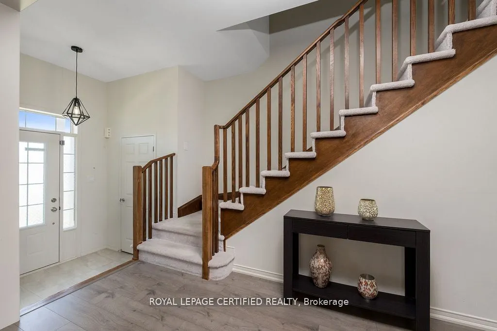 25 Elliot Street E #2