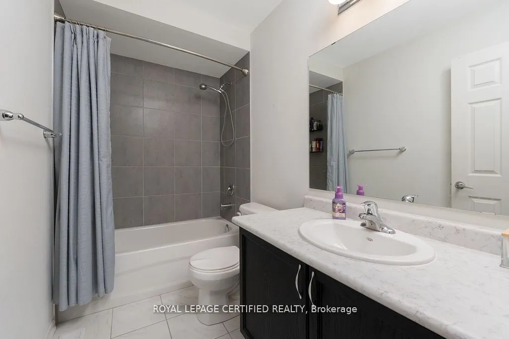 25 Elliot Street E #2