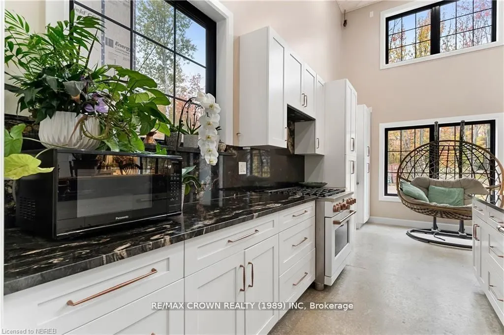 24 Sun Valley Way