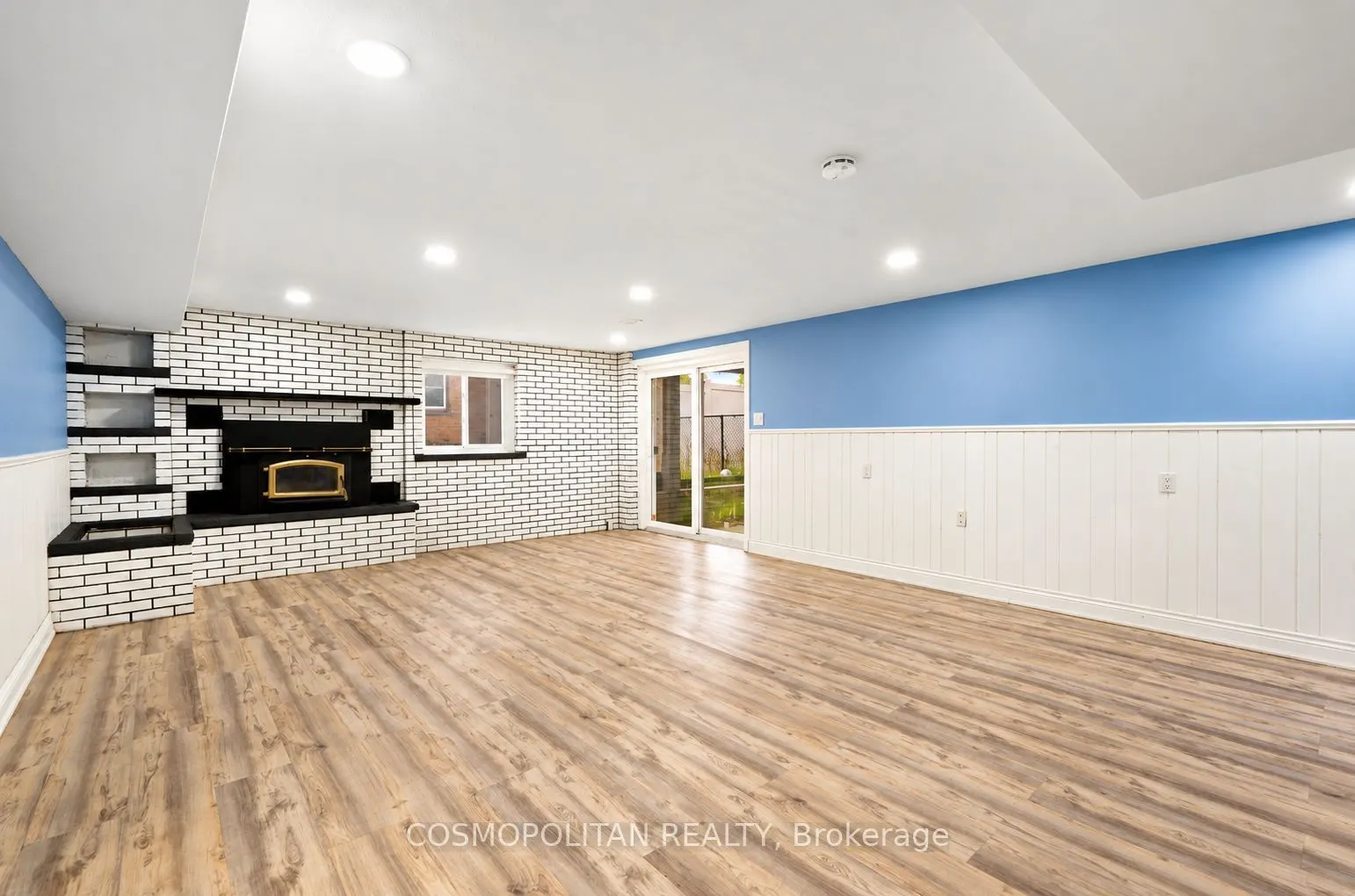431 NIAGARA Boulevard
