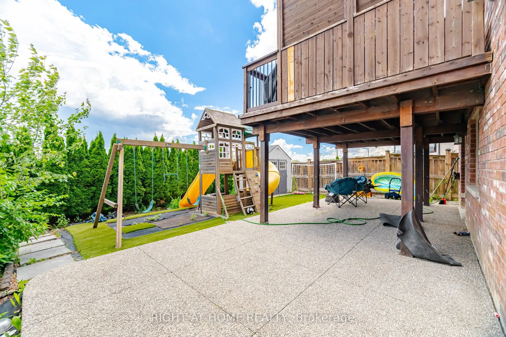 79 Garinger Crescent