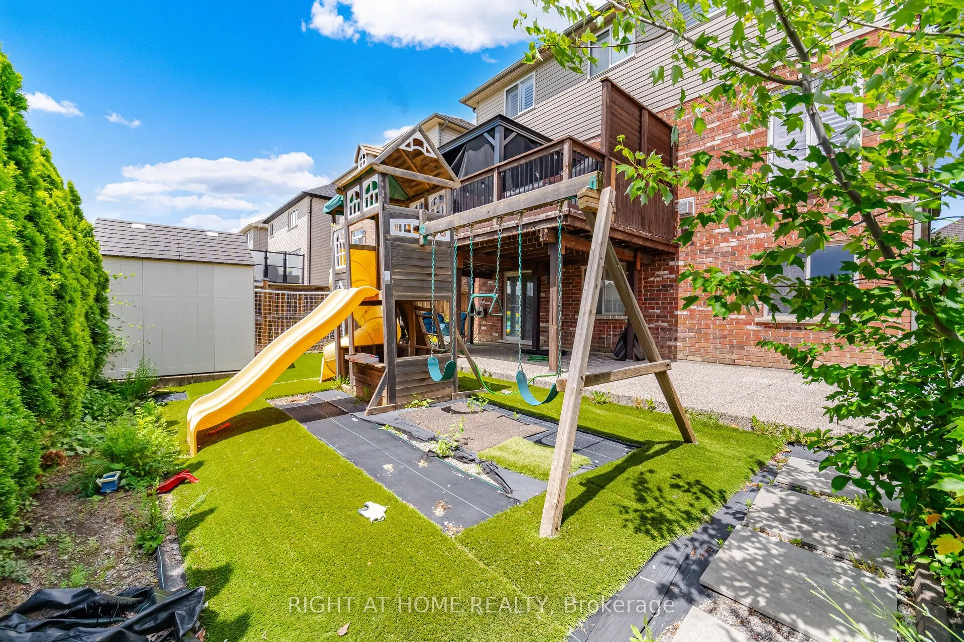 79 Garinger Crescent