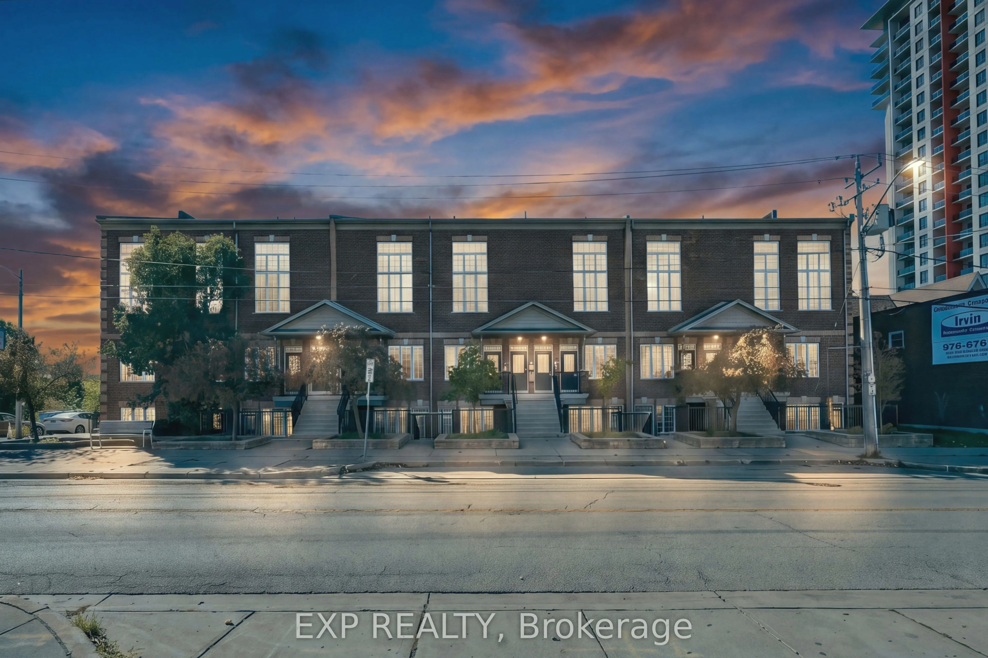 555 King Street E #106
