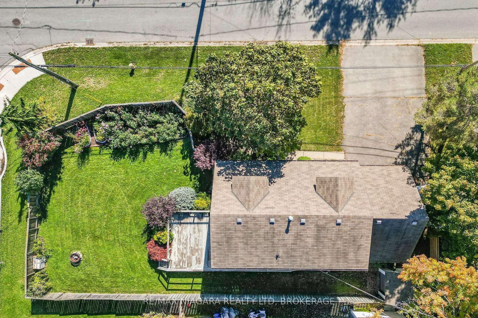 5001 HILLSIDE Drive