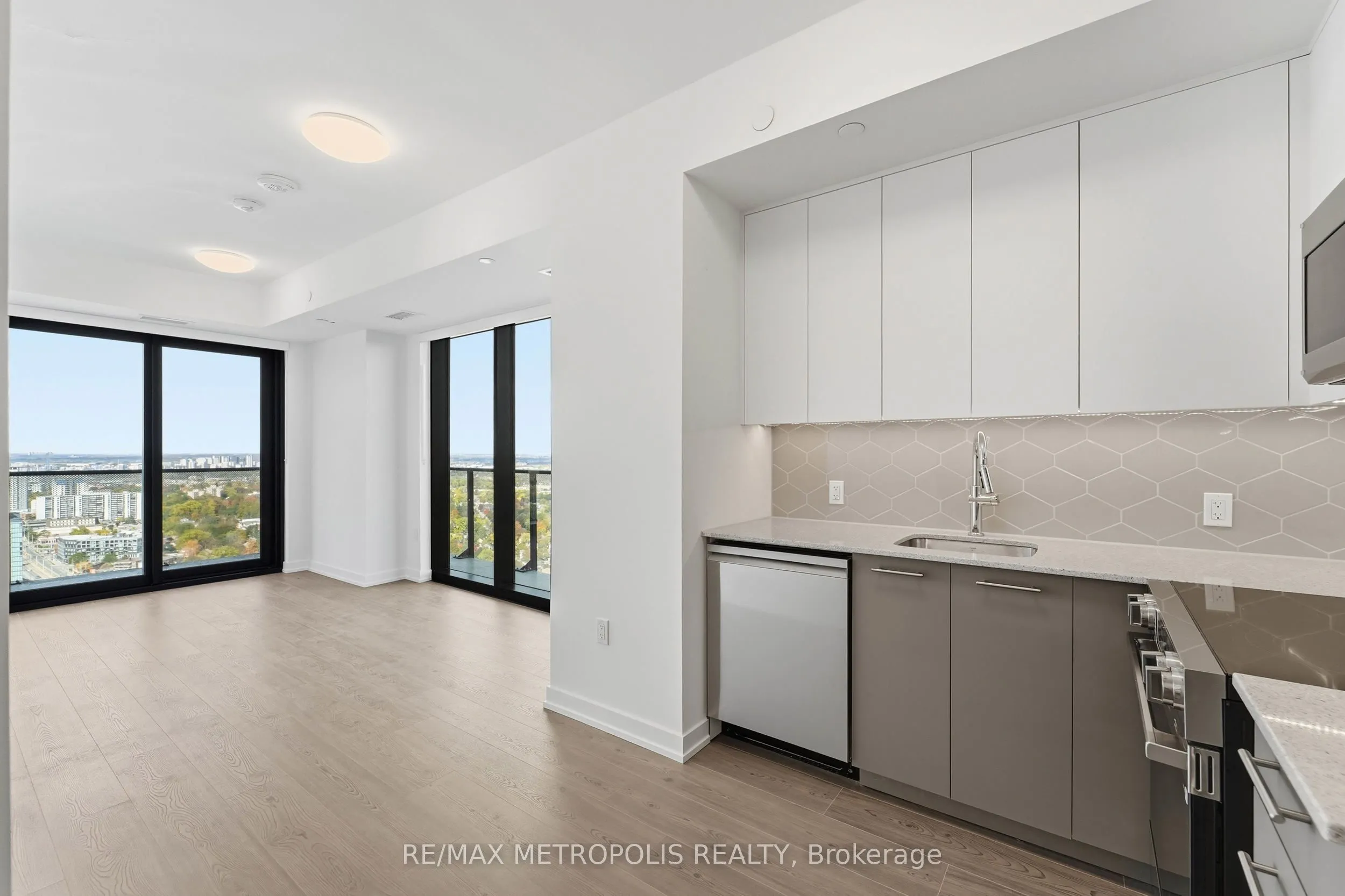 30 Francis Street #3507