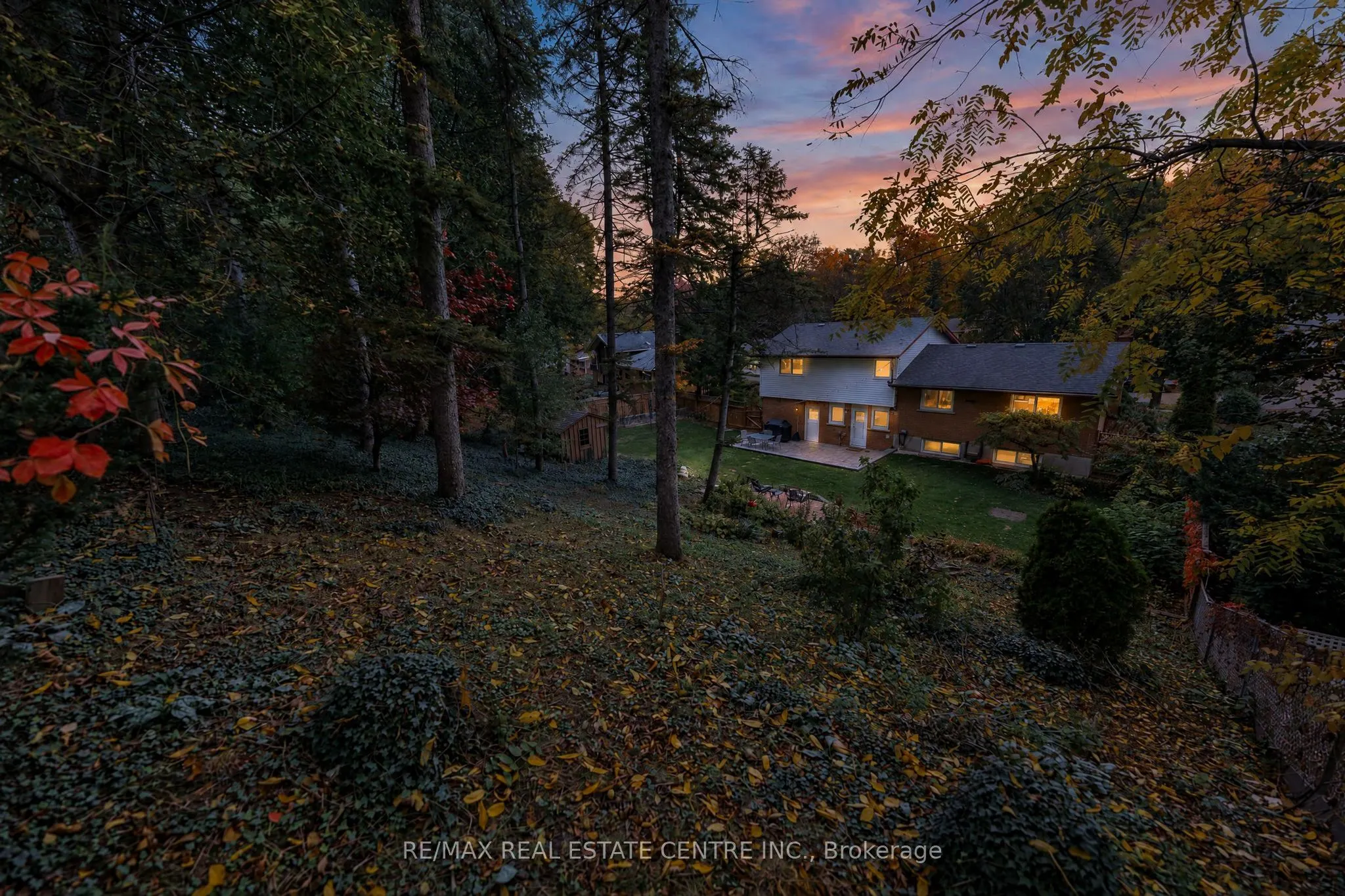 33 Shadywood Crescent
