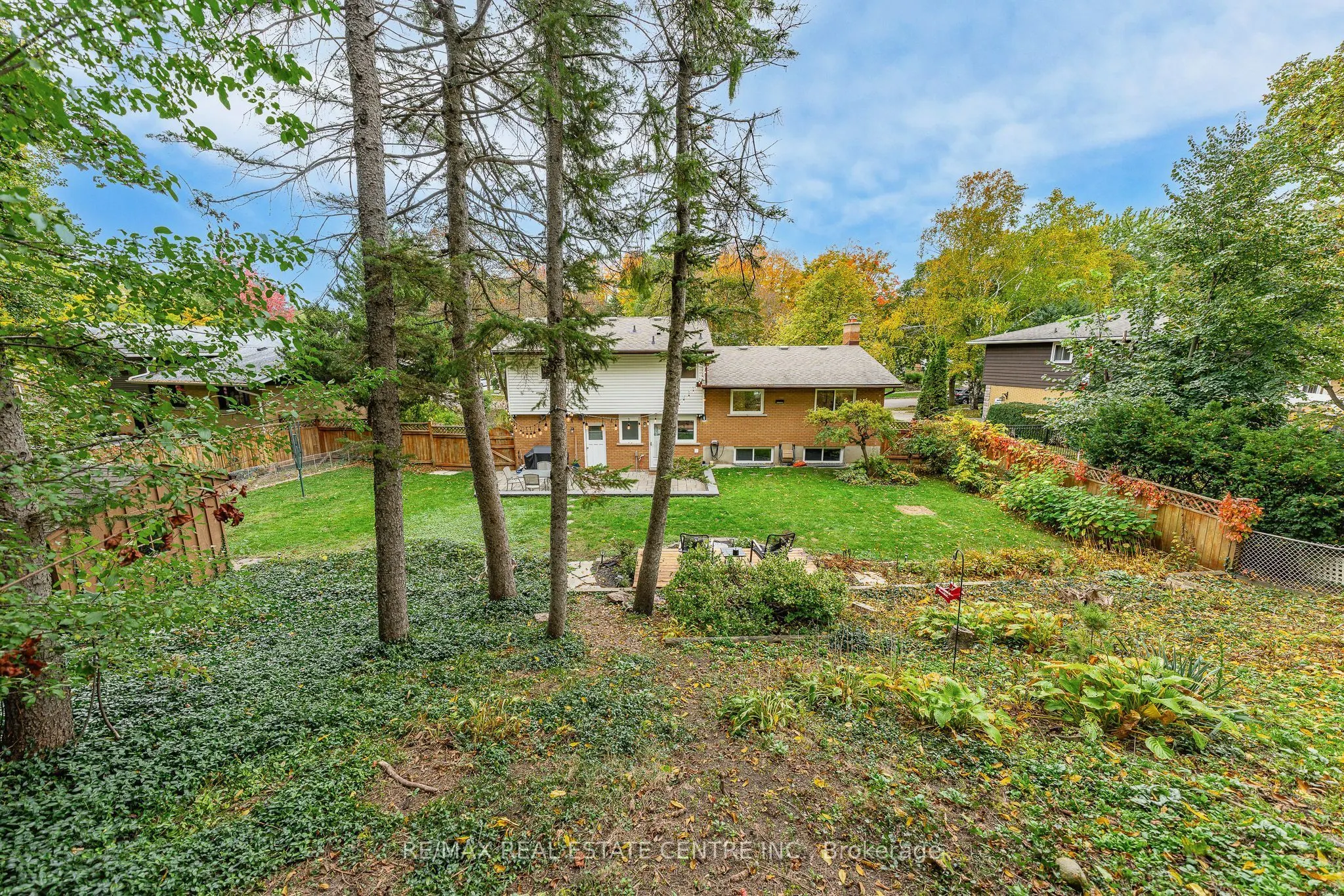 33 Shadywood Crescent