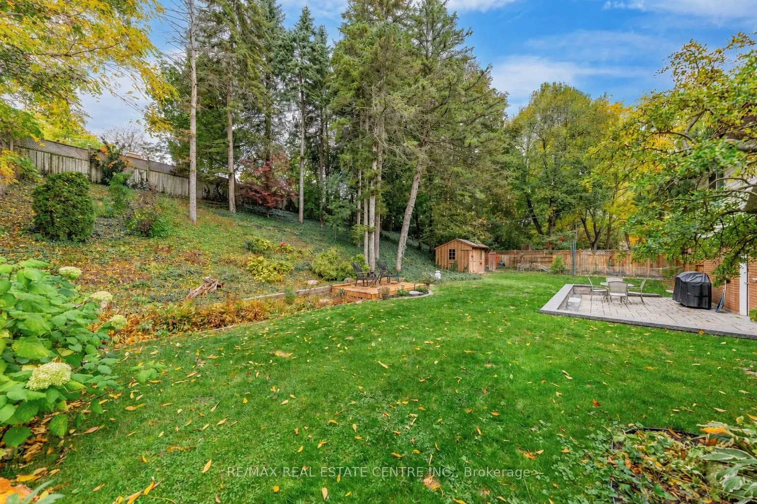 33 Shadywood Crescent
