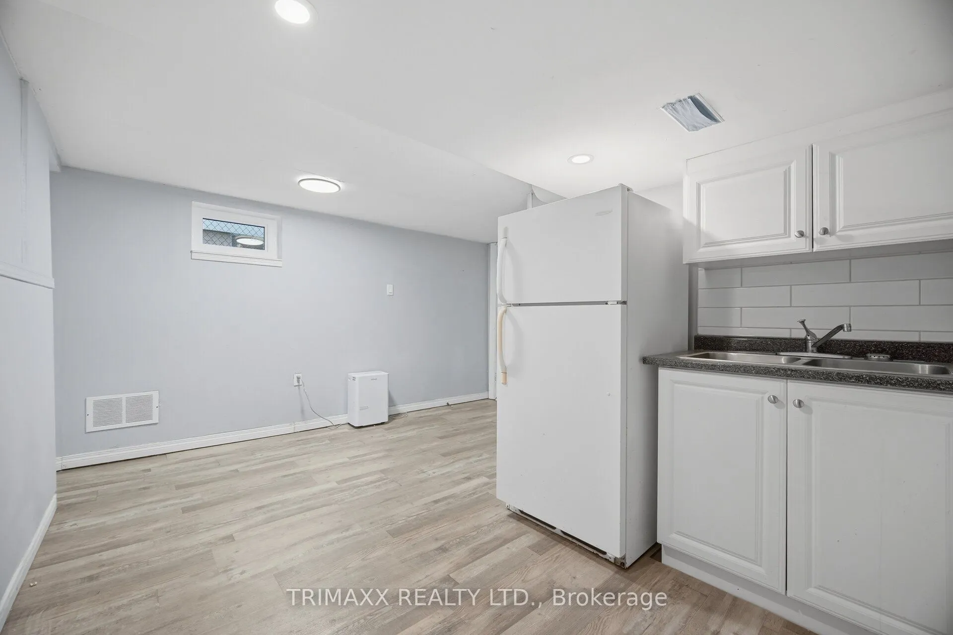28 Fifth Street
