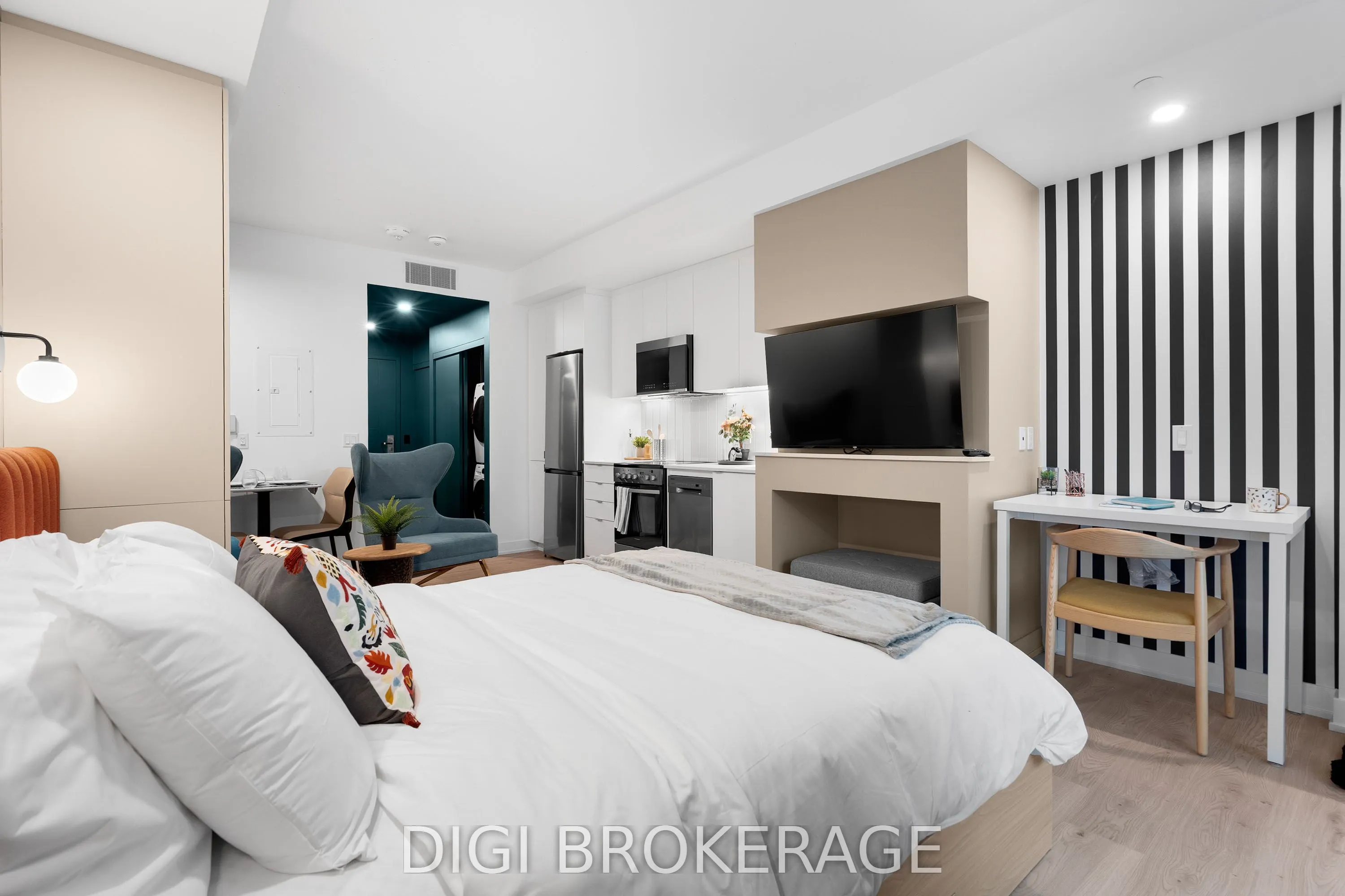 1250 Cummings Avenue #208