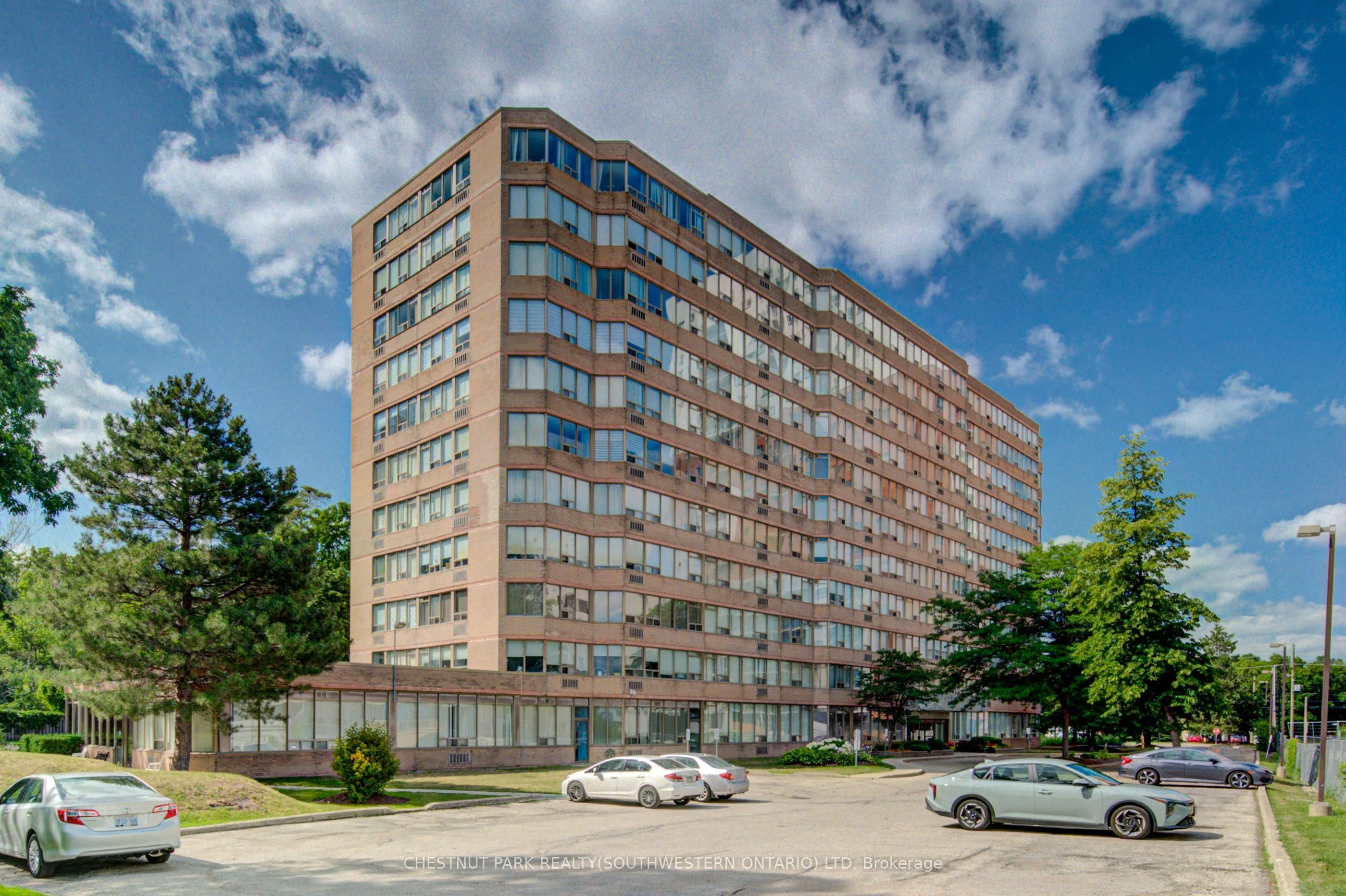 3227 King Street E #604