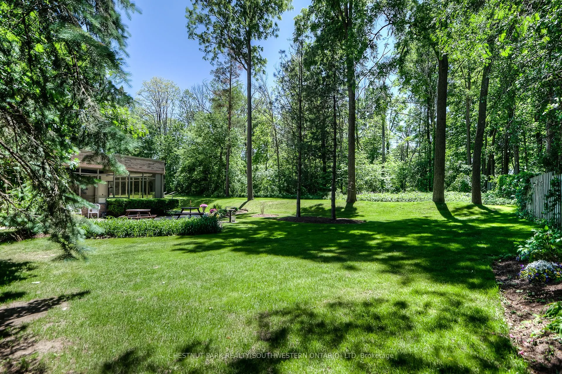 3227 King Street E #604