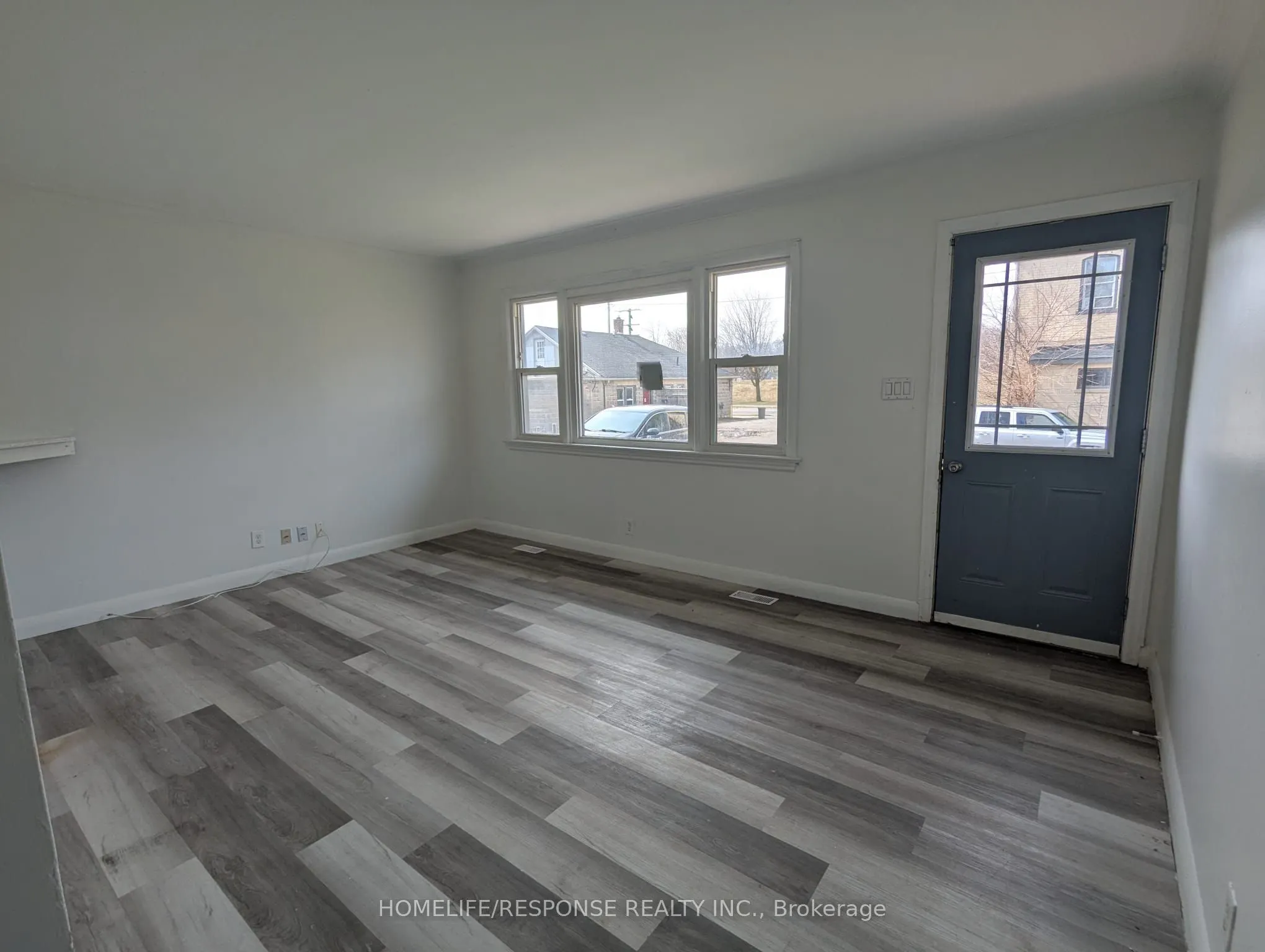 103 Water Street S #1/2