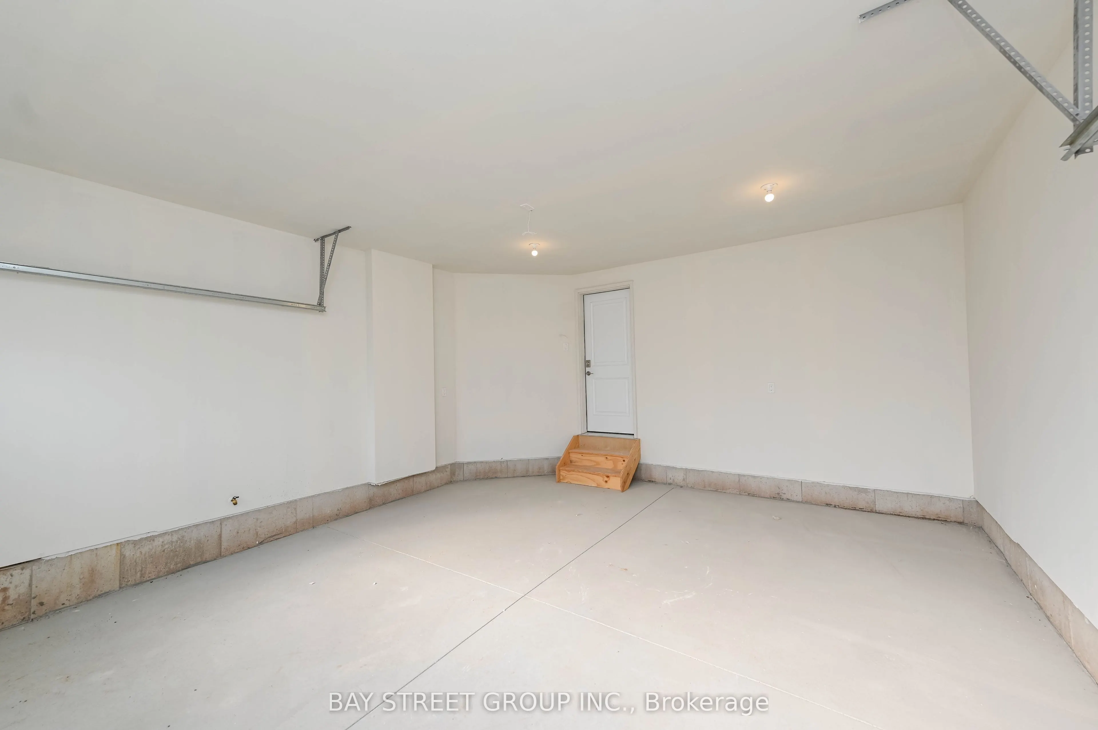 4552 Portage Road #61