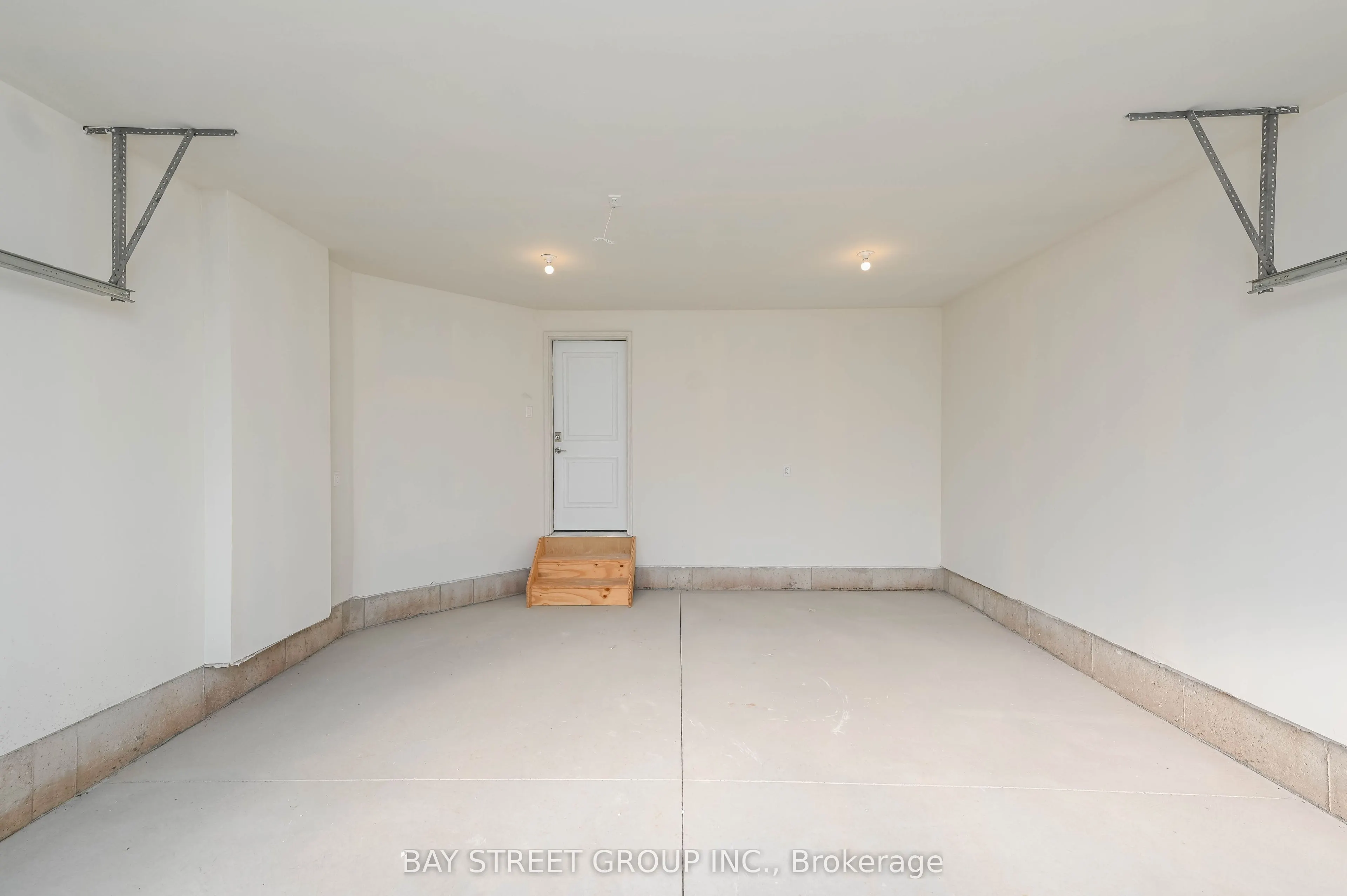 4552 Portage Road #61