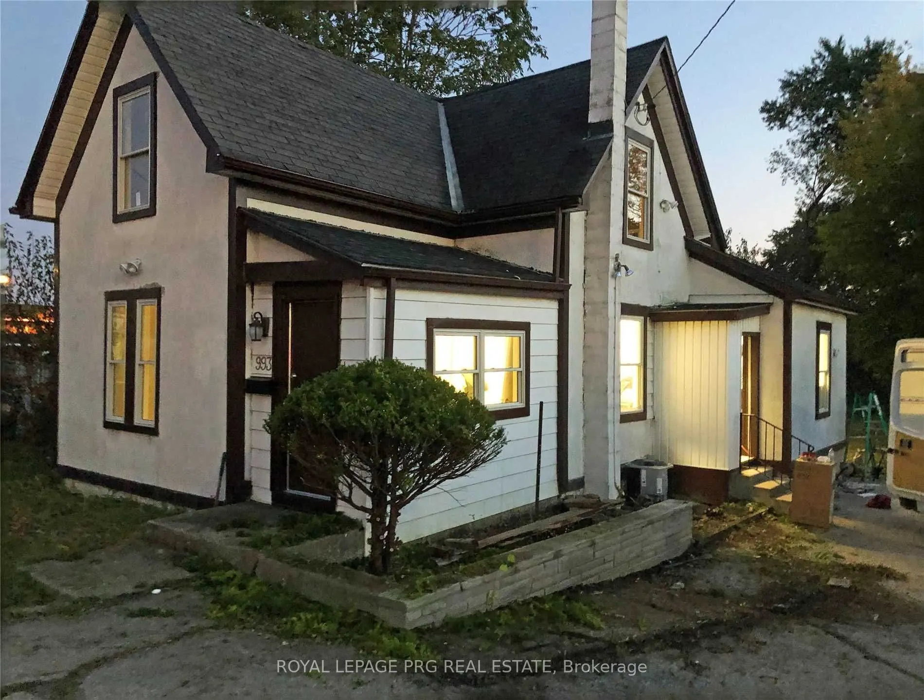 993 Hamilton Road