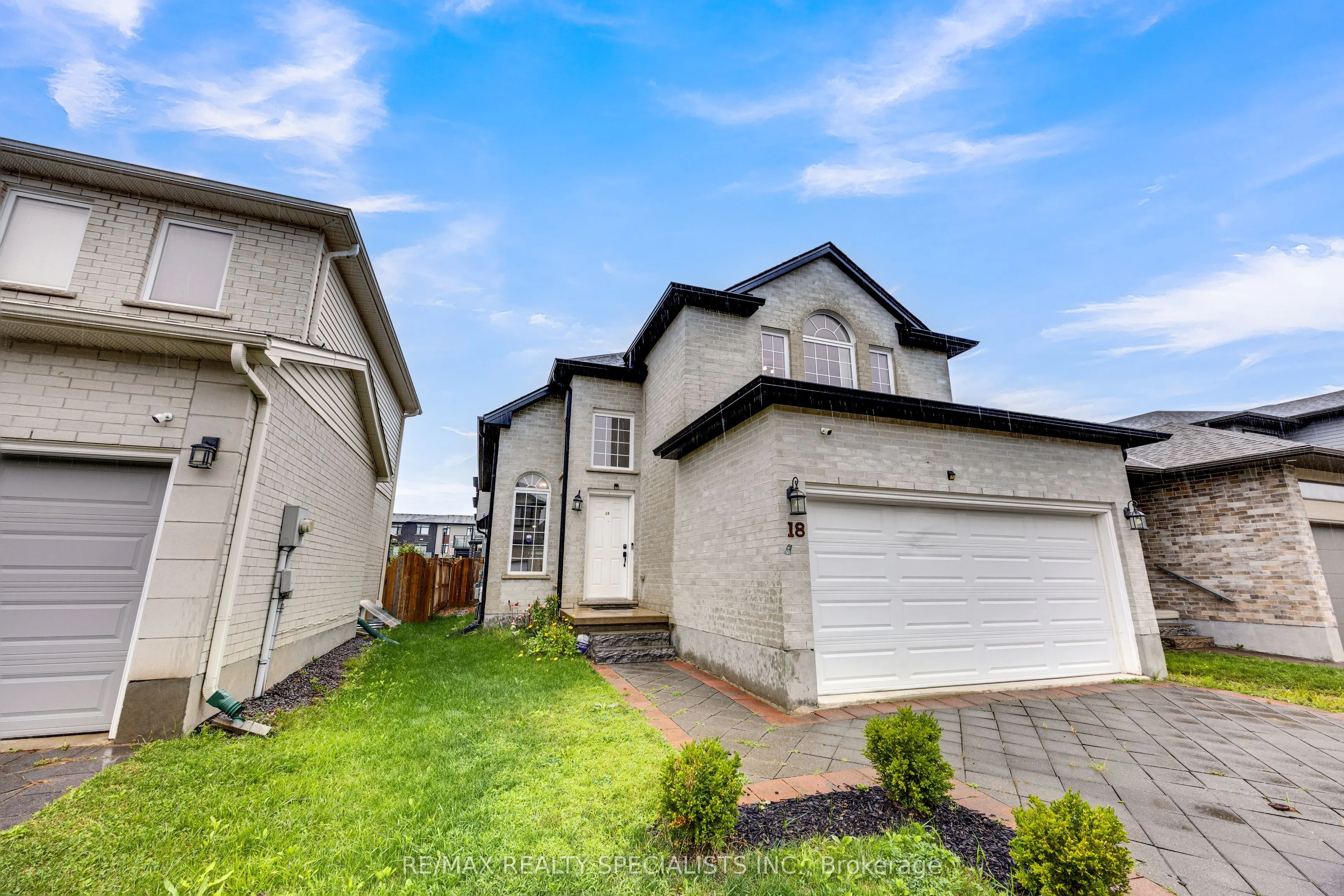 3270 Singleton Avenue #18