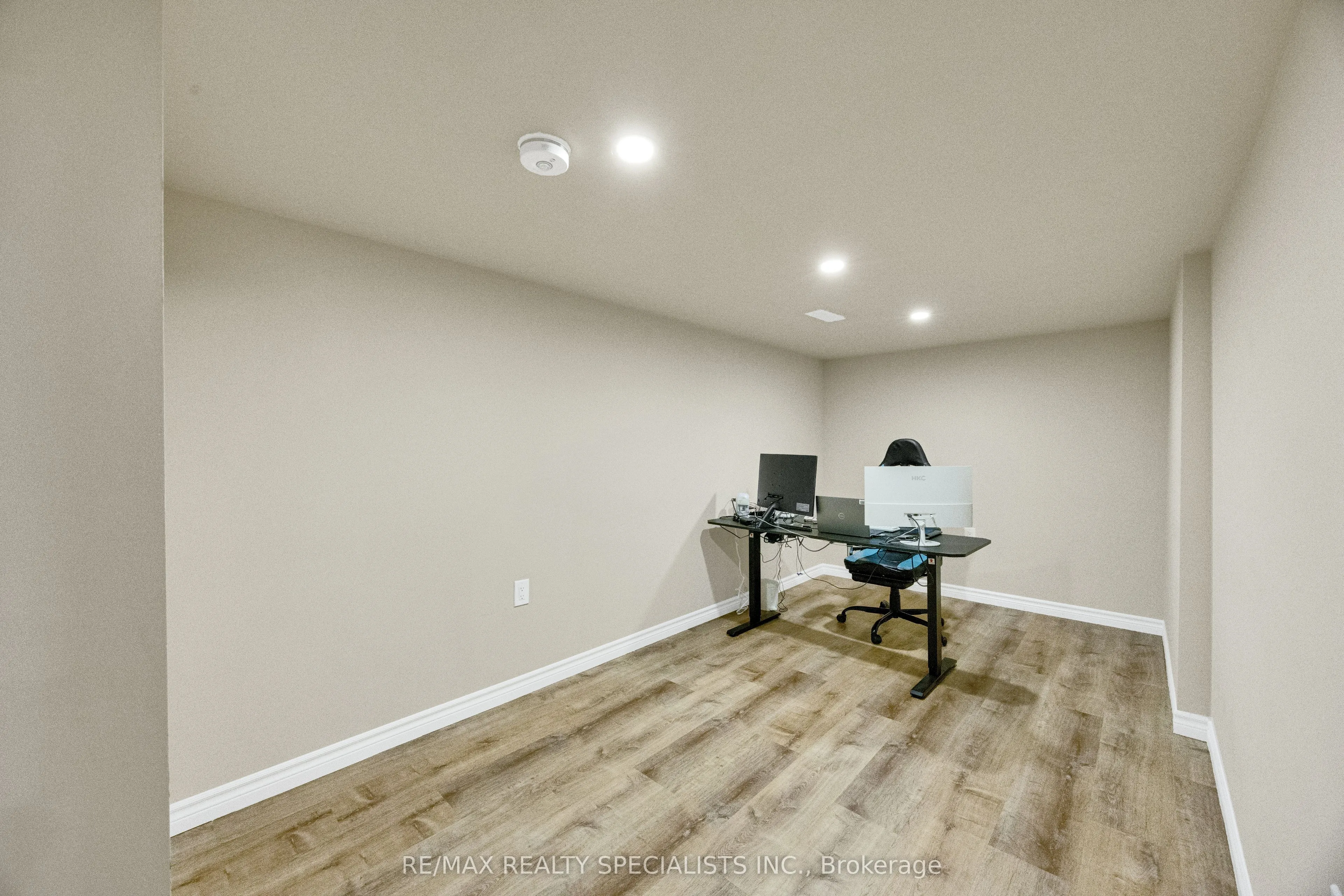 3270 Singleton Avenue #18