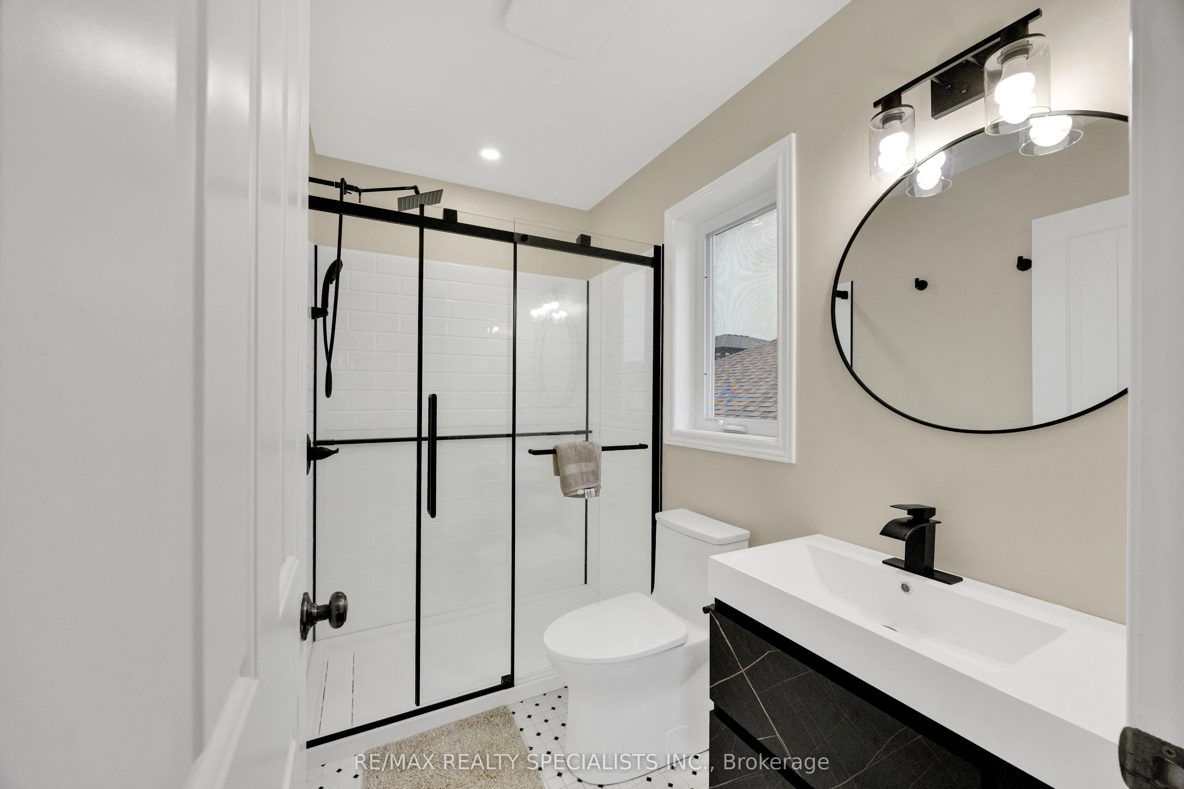 3270 Singleton Avenue #18