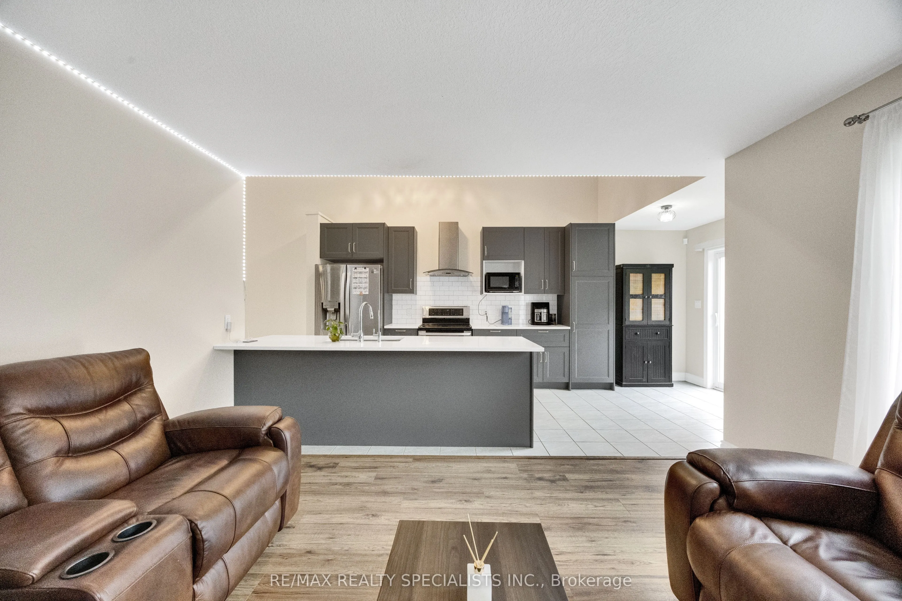 3270 Singleton Avenue #18