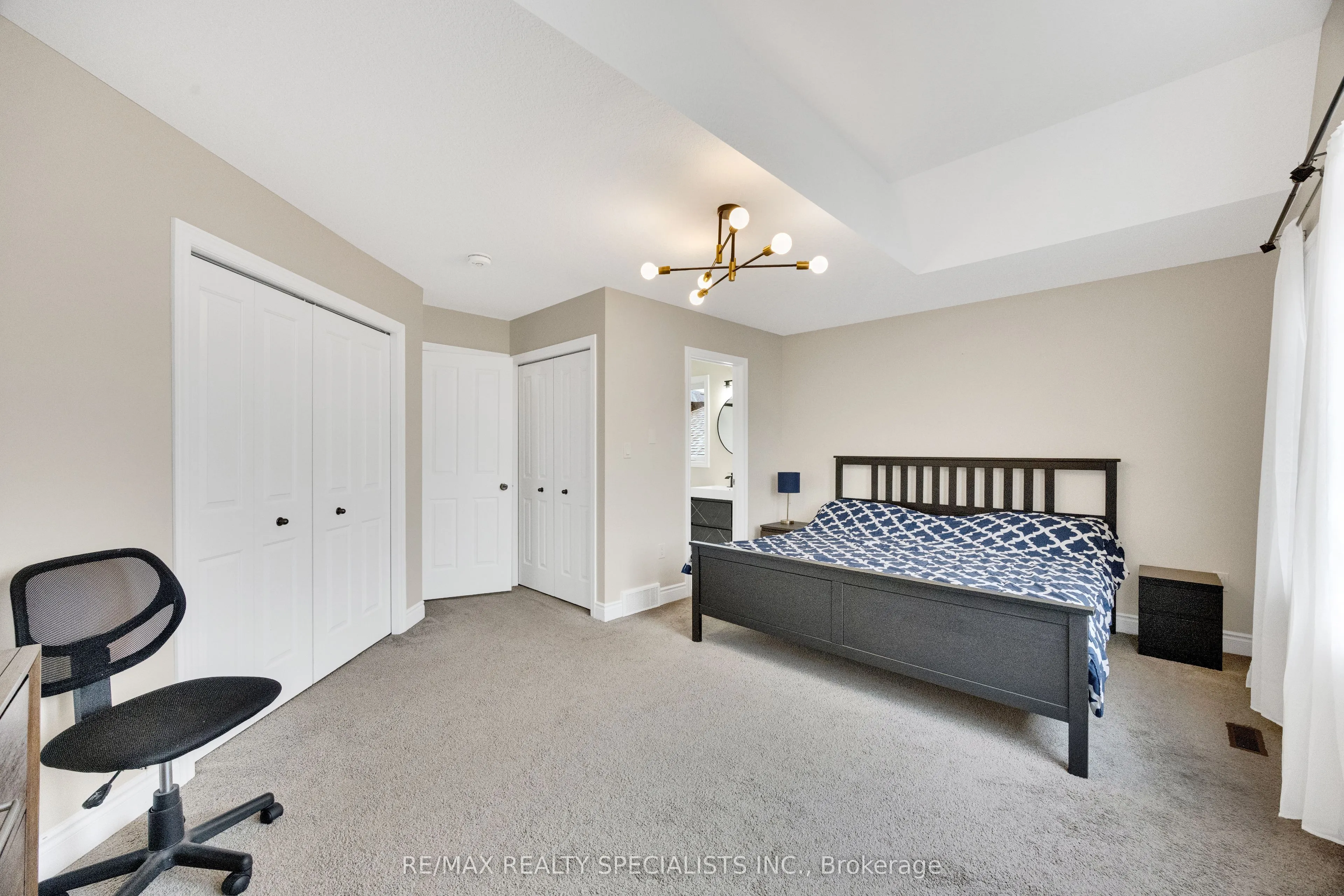 3270 Singleton Avenue #18