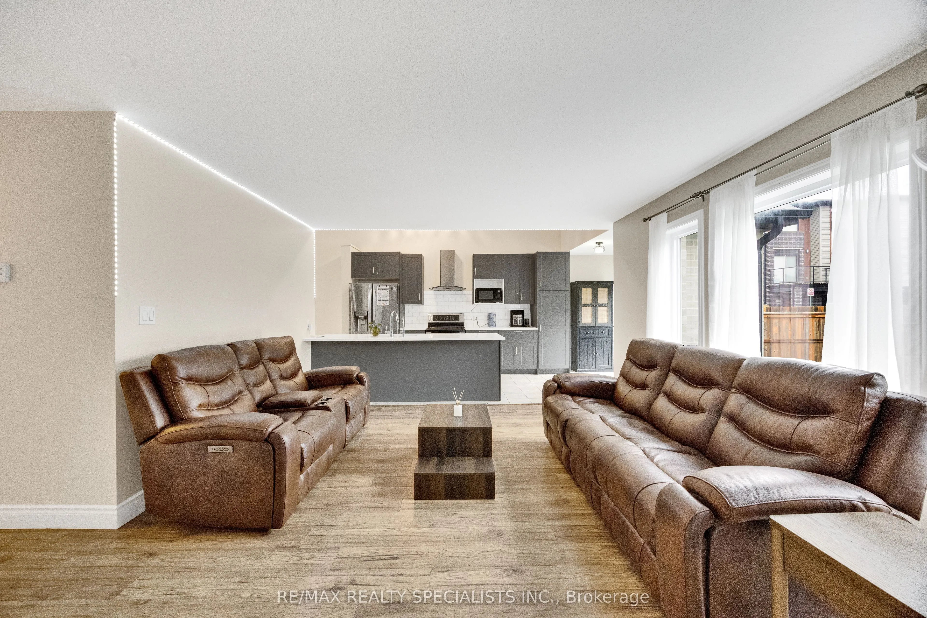 3270 Singleton Avenue #18
