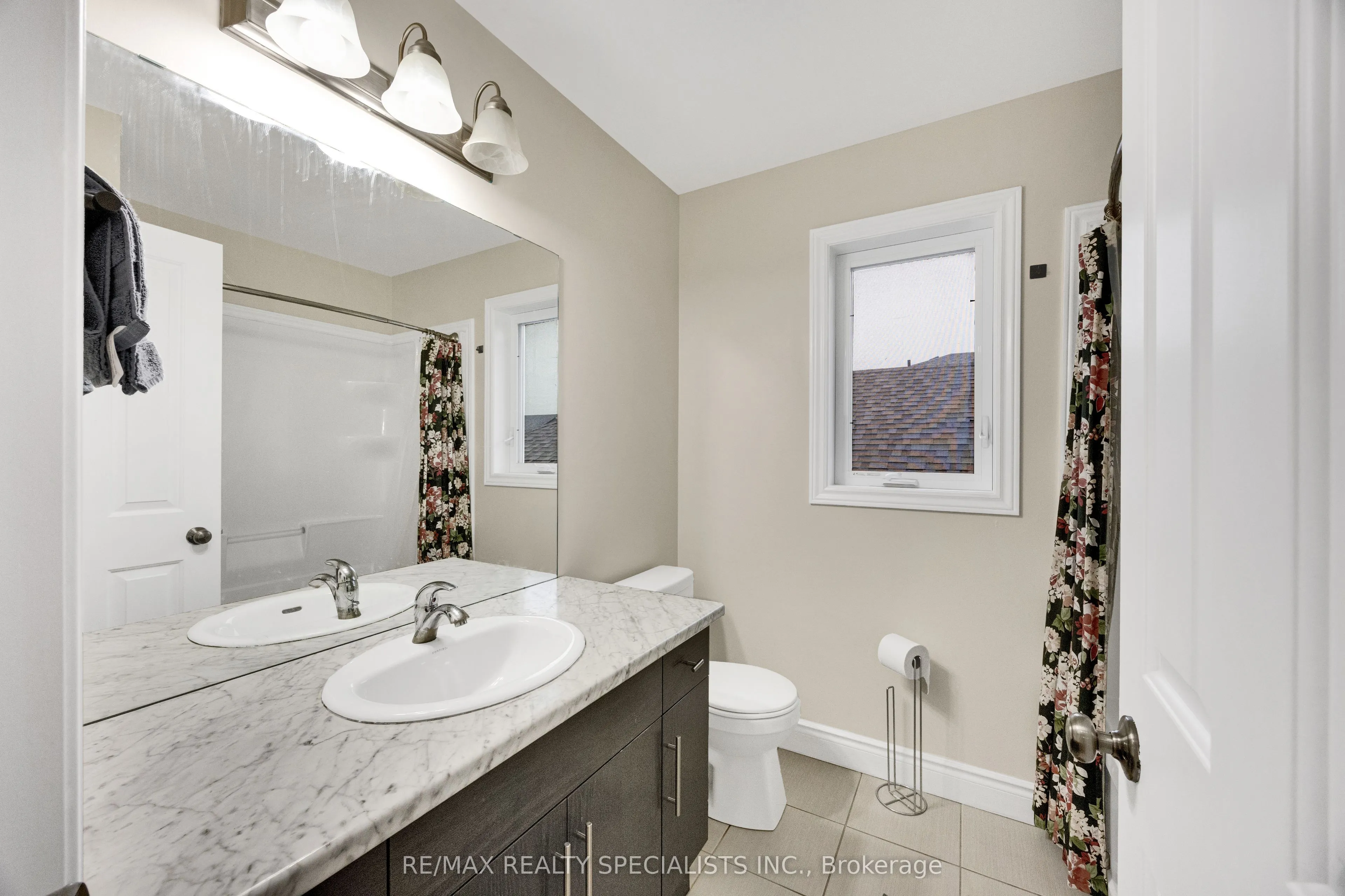 3270 Singleton Avenue #18