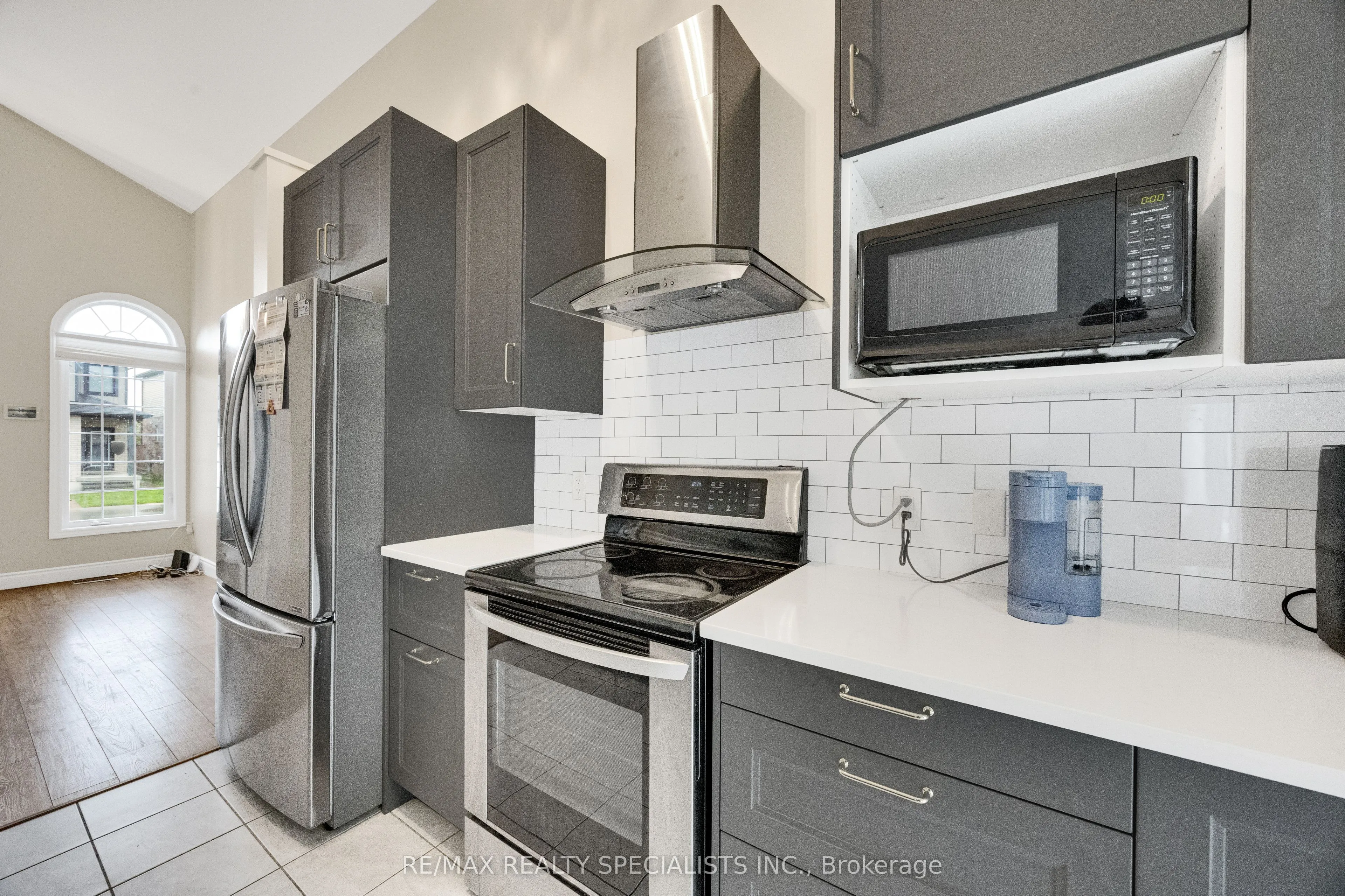 3270 Singleton Avenue #18