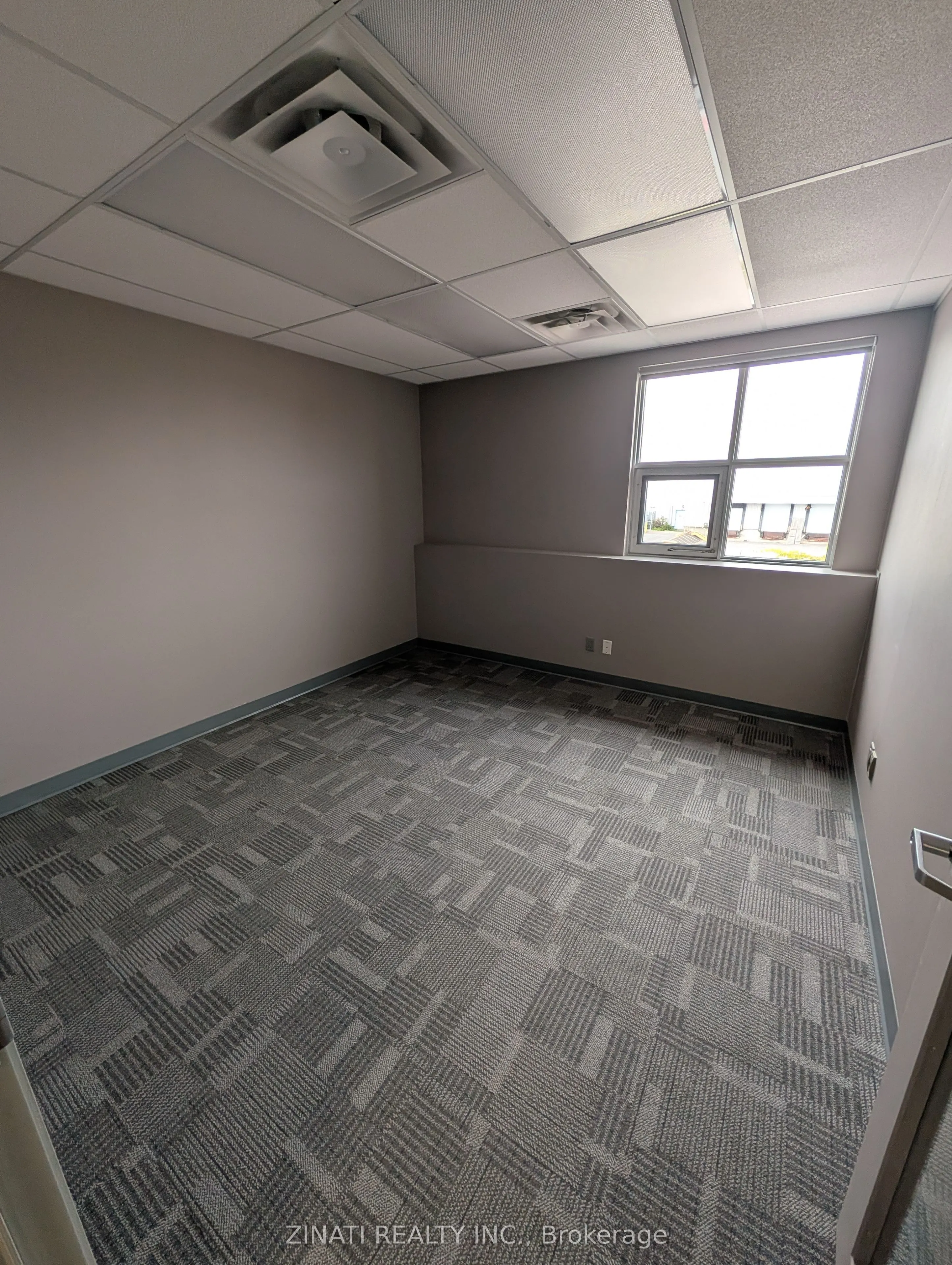5509 Canotek Road #15-16