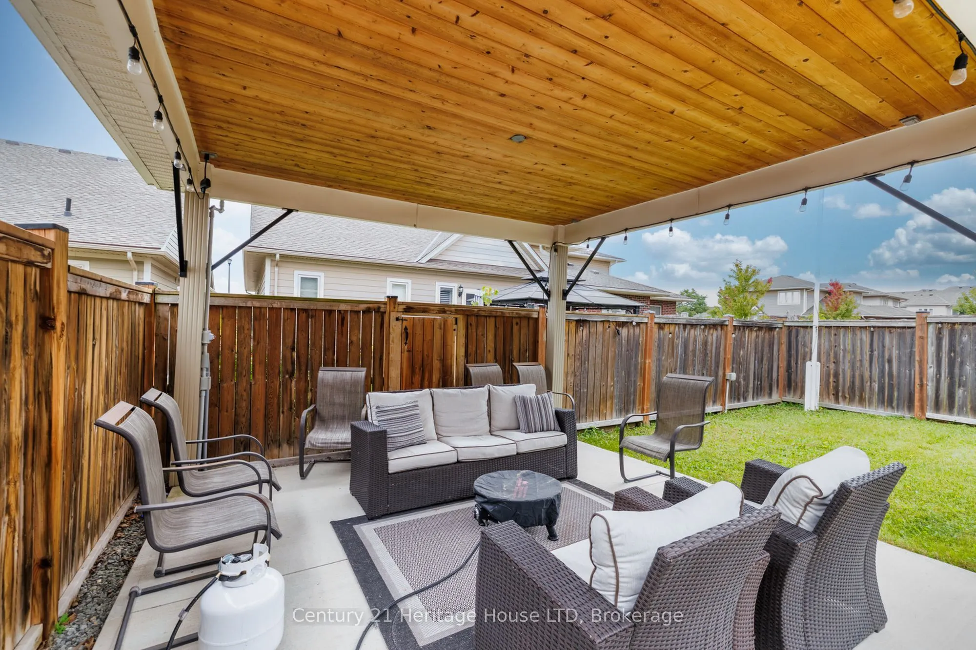 7 Kenmar Court