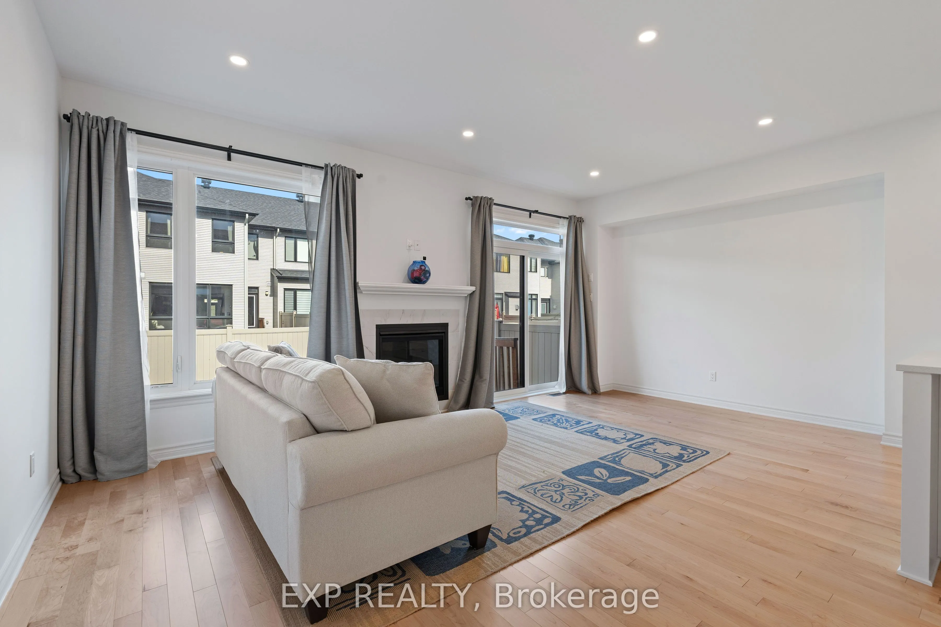 677 Cordelette Circle