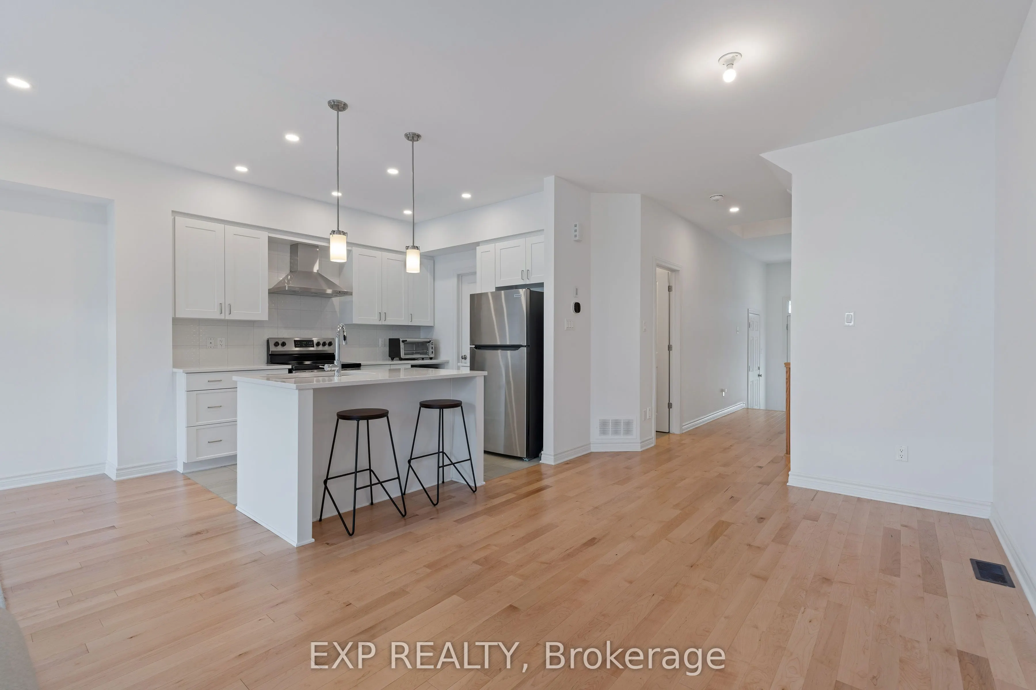 677 Cordelette Circle