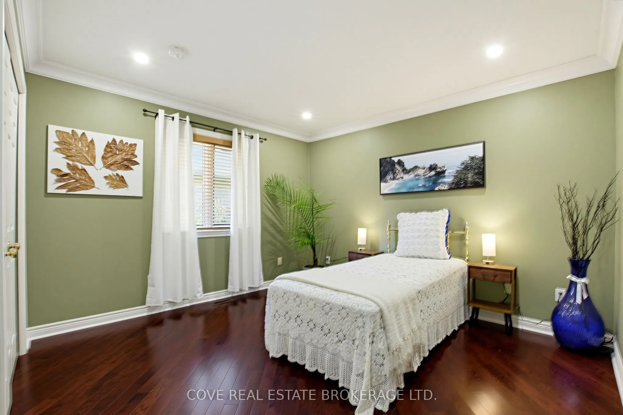 91 Sunnyside Drive