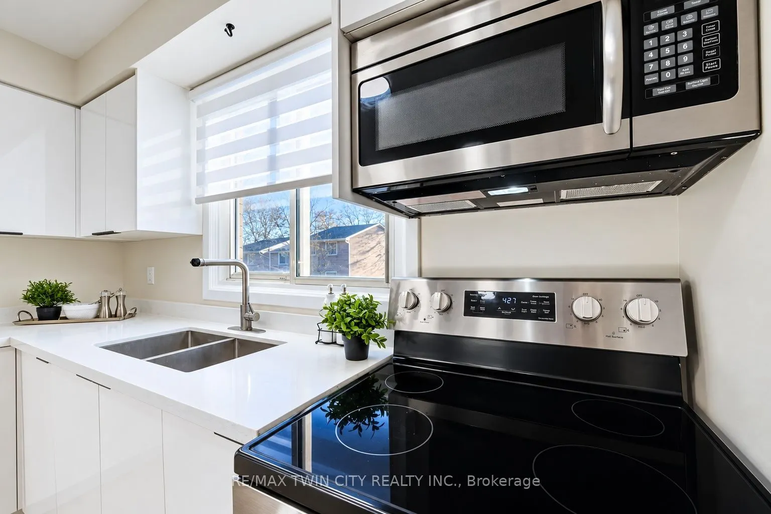 121 Morgan Avenue #25