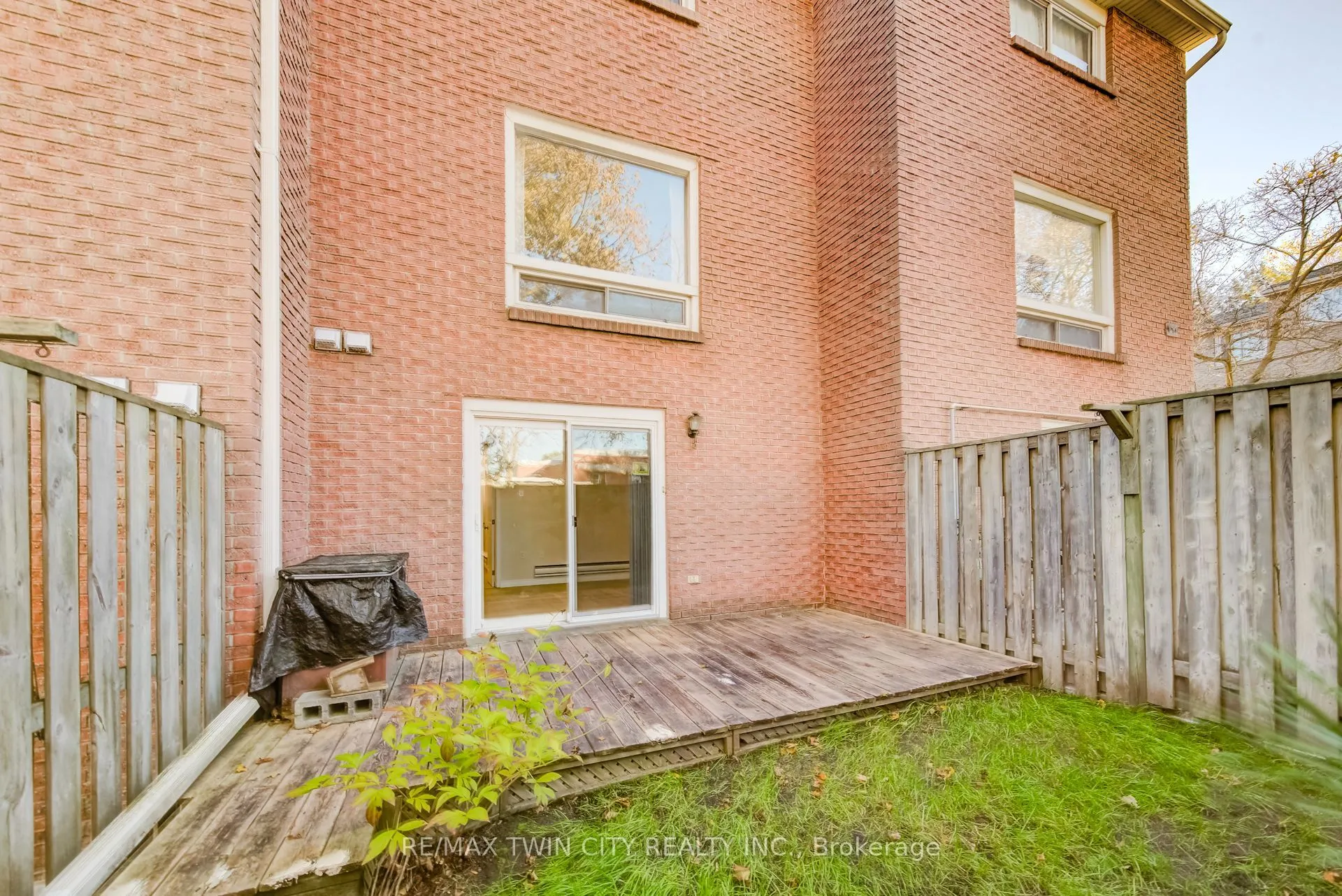 121 Morgan Avenue #25