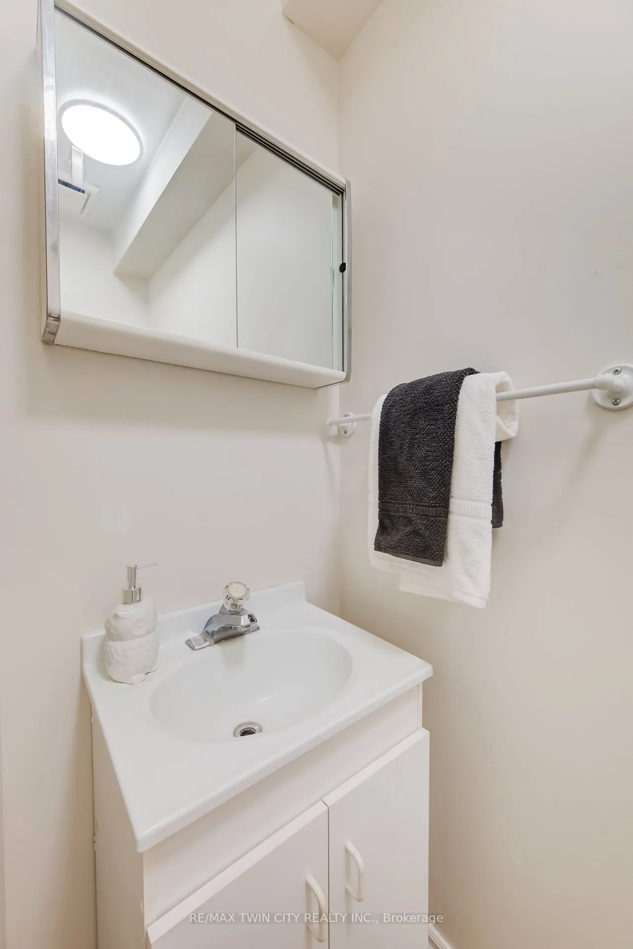 121 Morgan Avenue #25