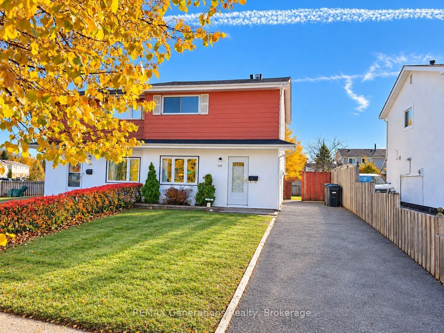 490 Lanark Crescent