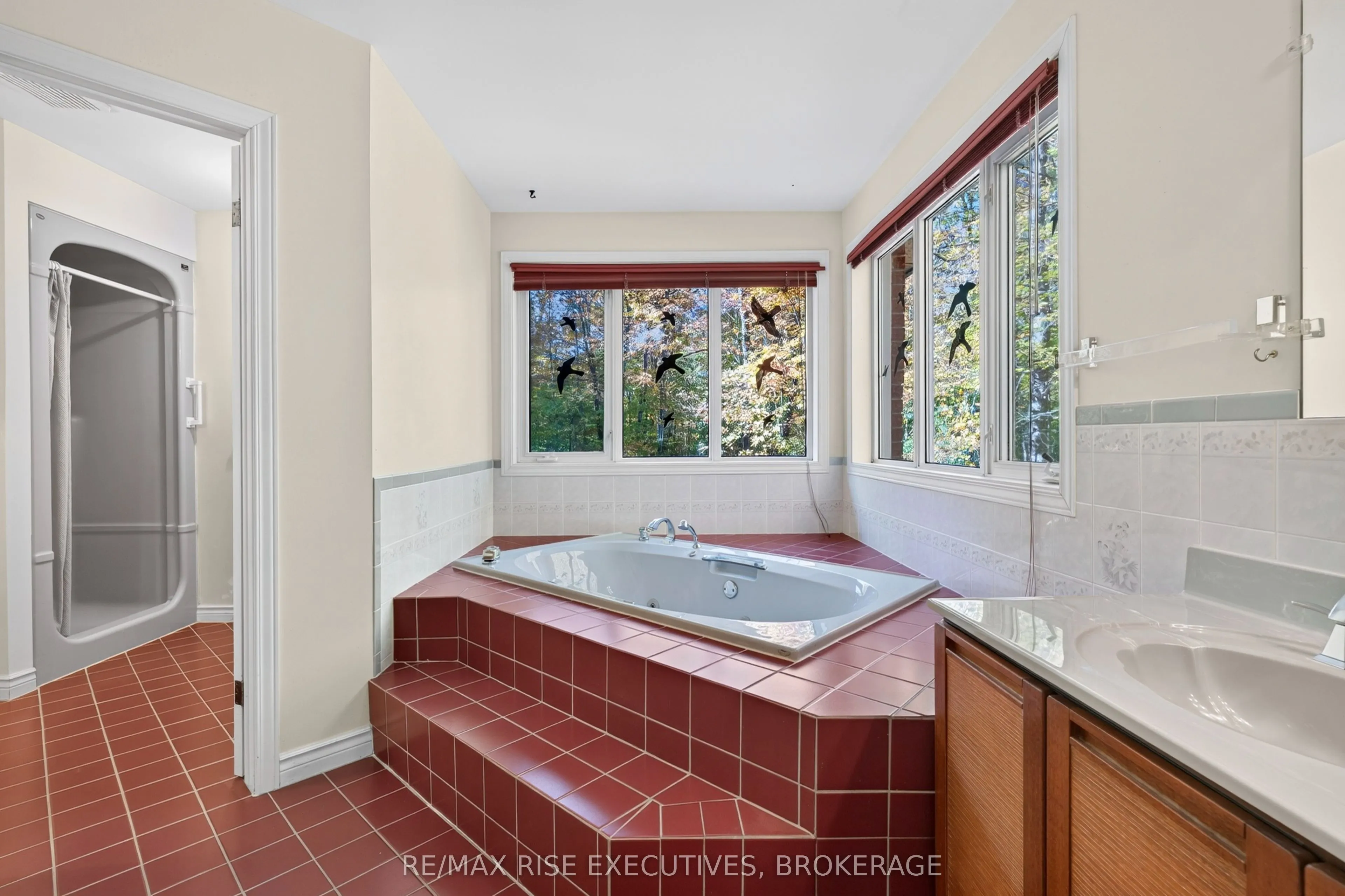1685 Woodmount Grove