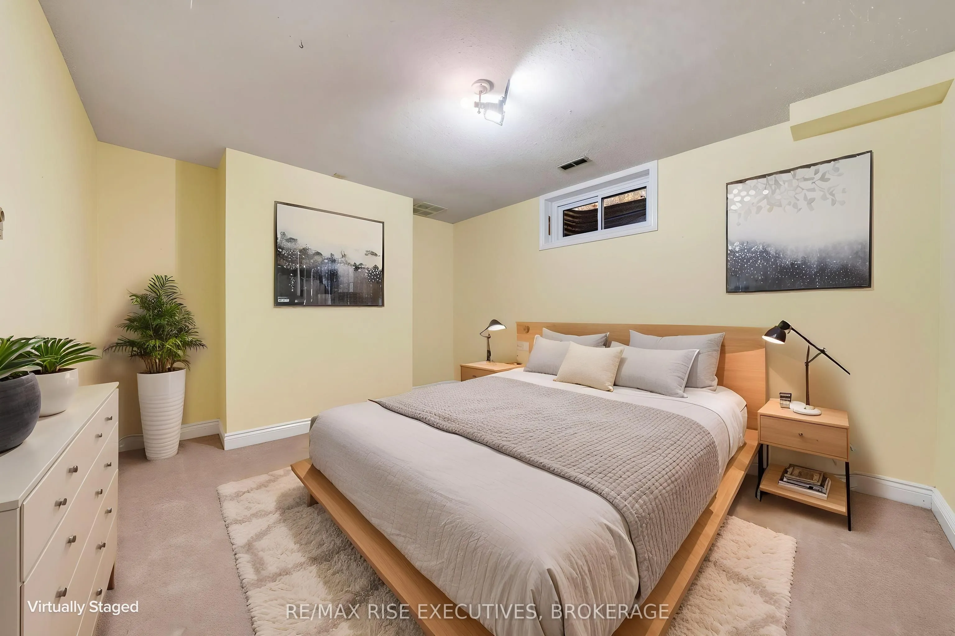 1685 Woodmount Grove
