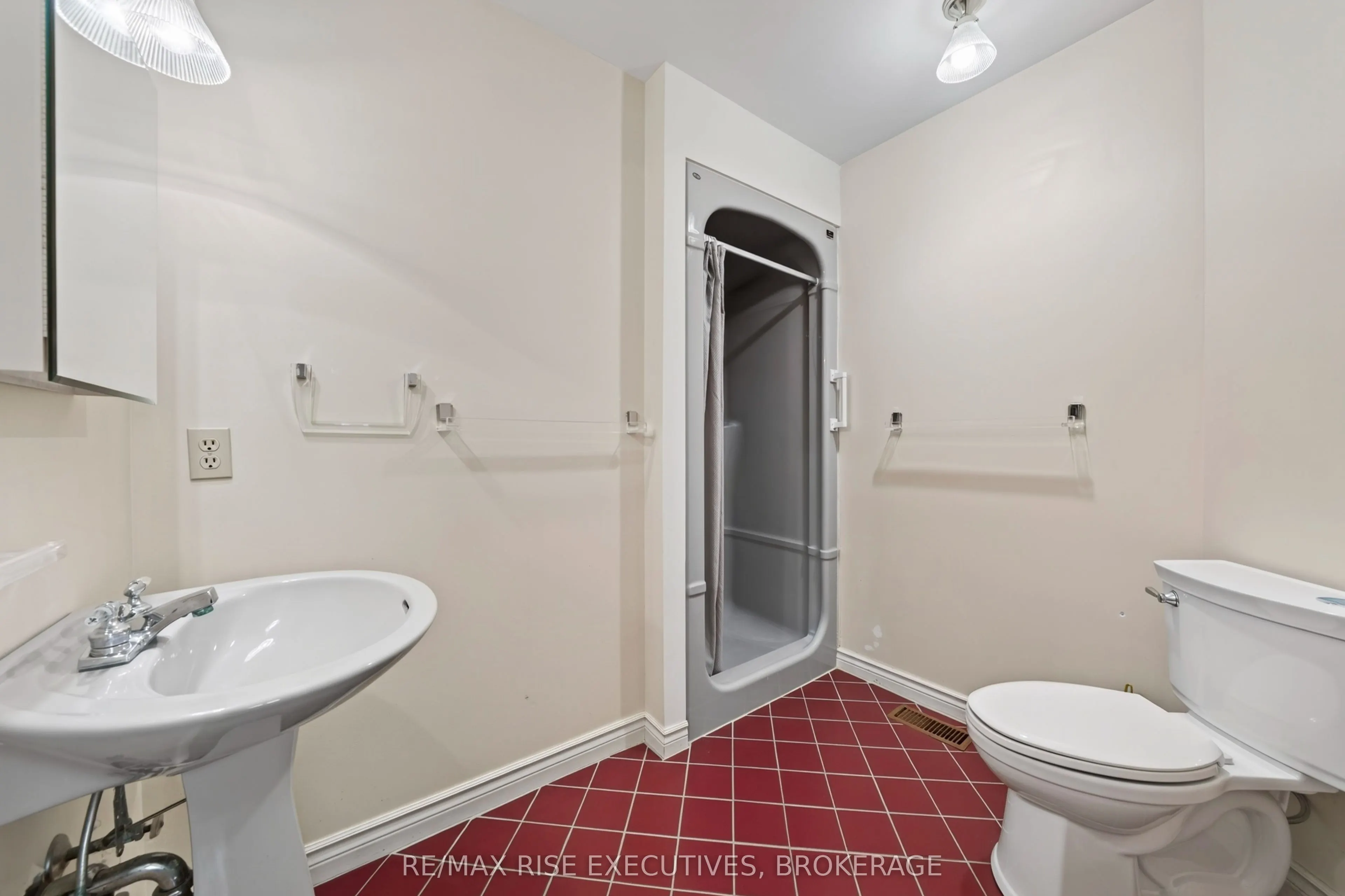 1685 Woodmount Grove