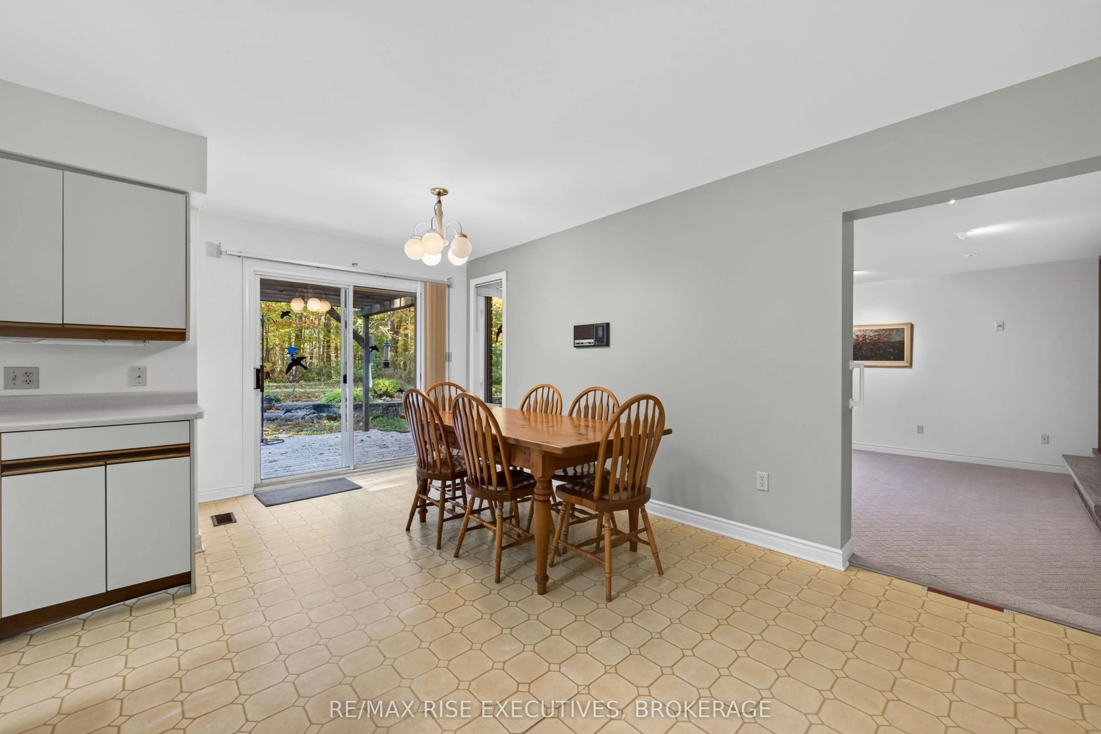 1685 Woodmount Grove