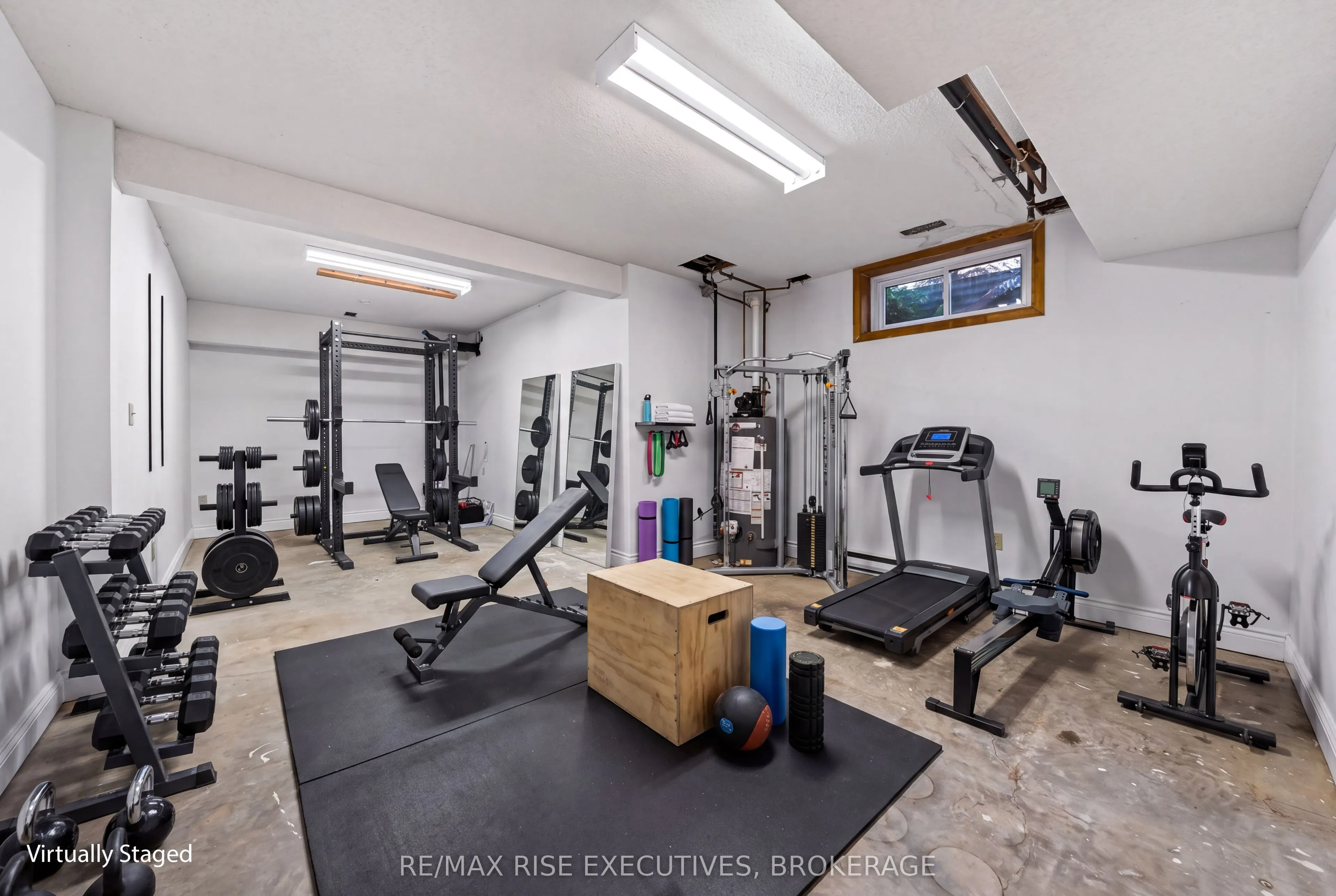 1685 Woodmount Grove