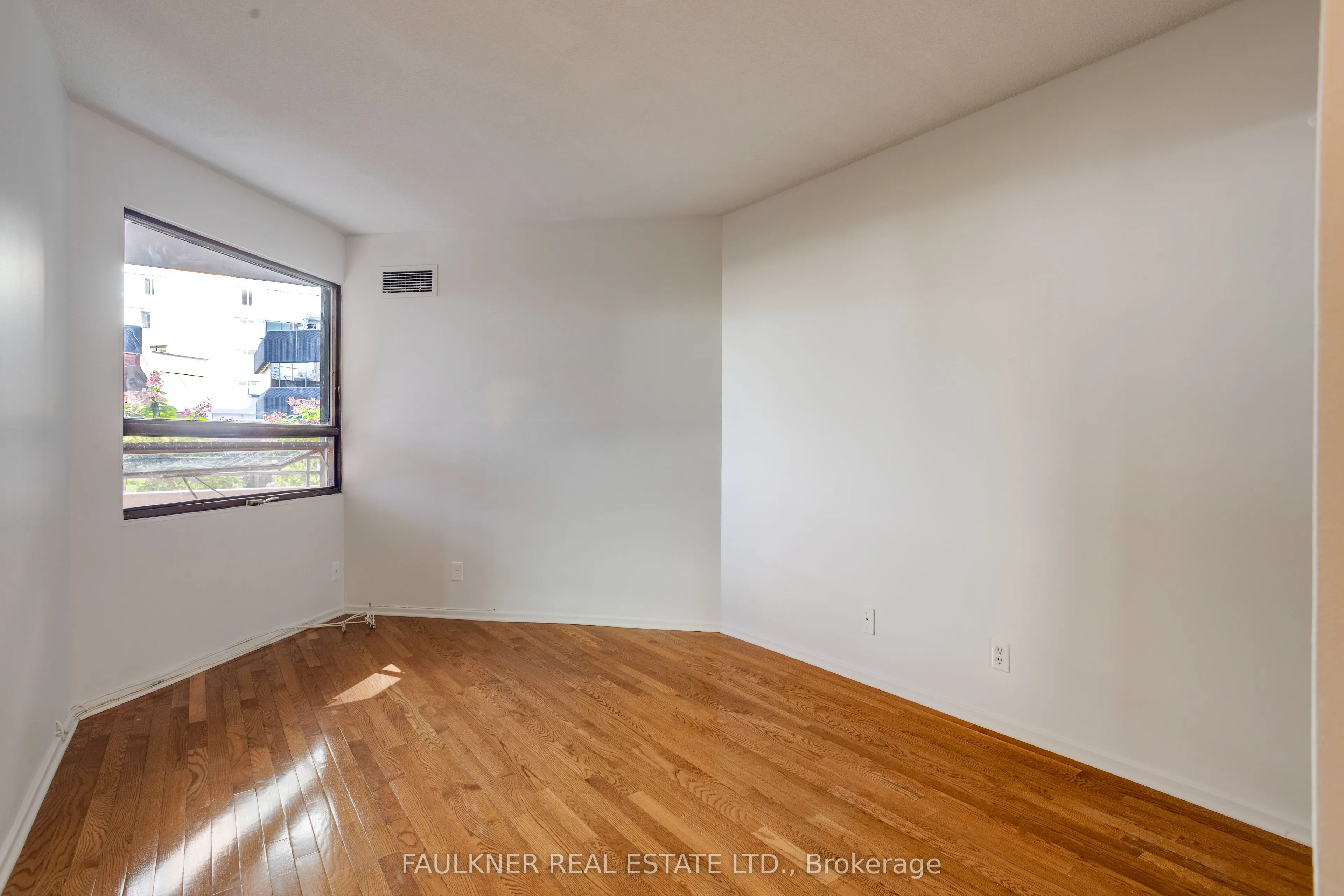 151 Bay Street #109