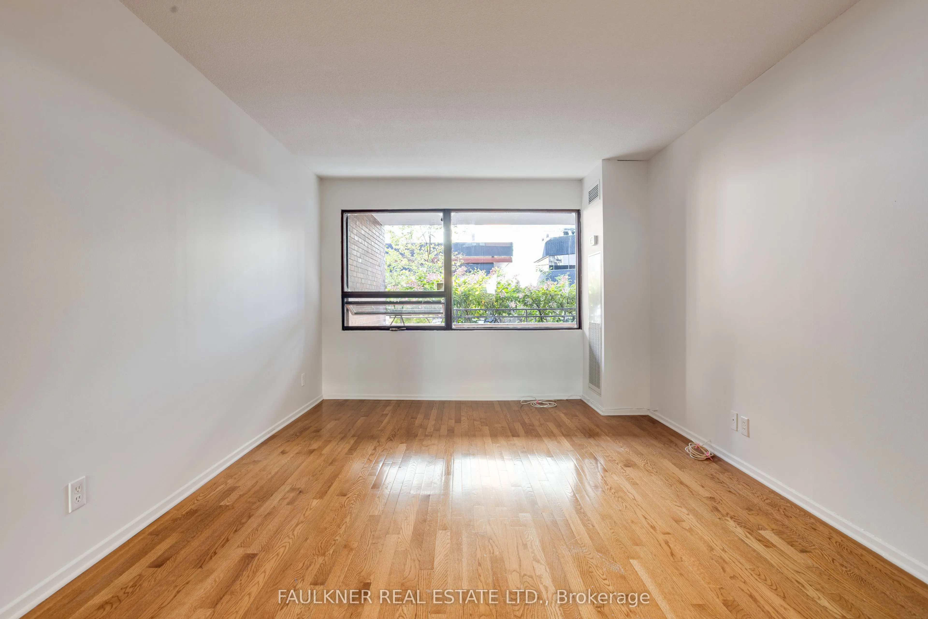 151 Bay Street #109