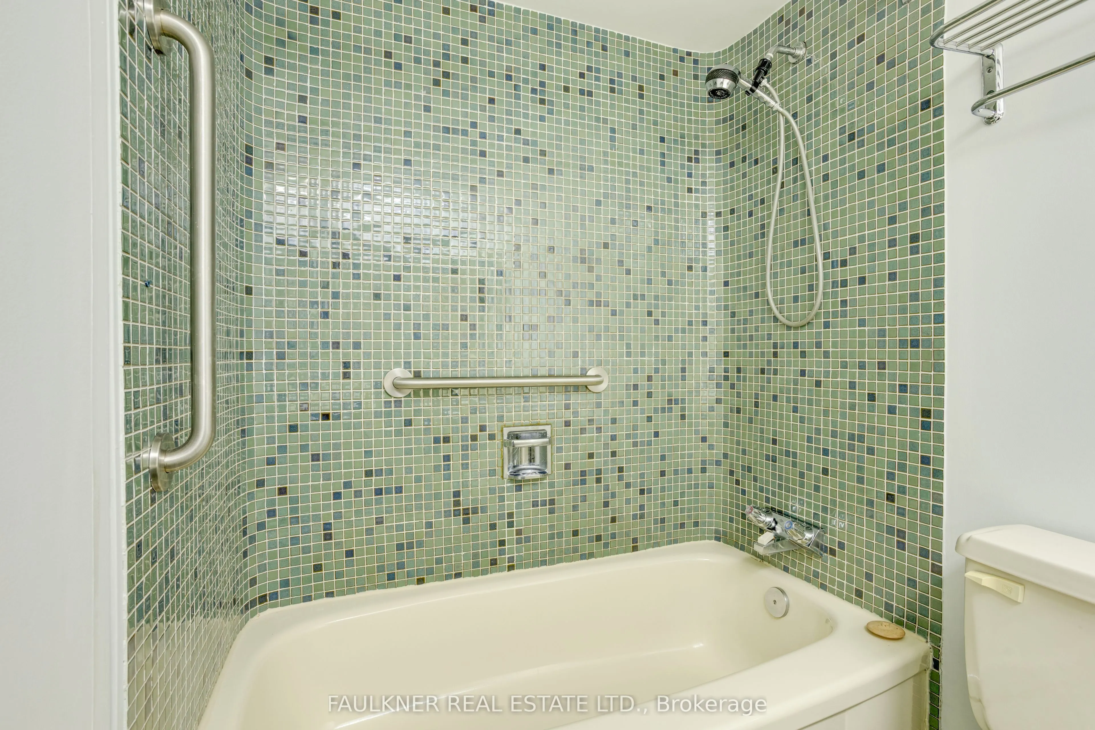 151 Bay Street #109